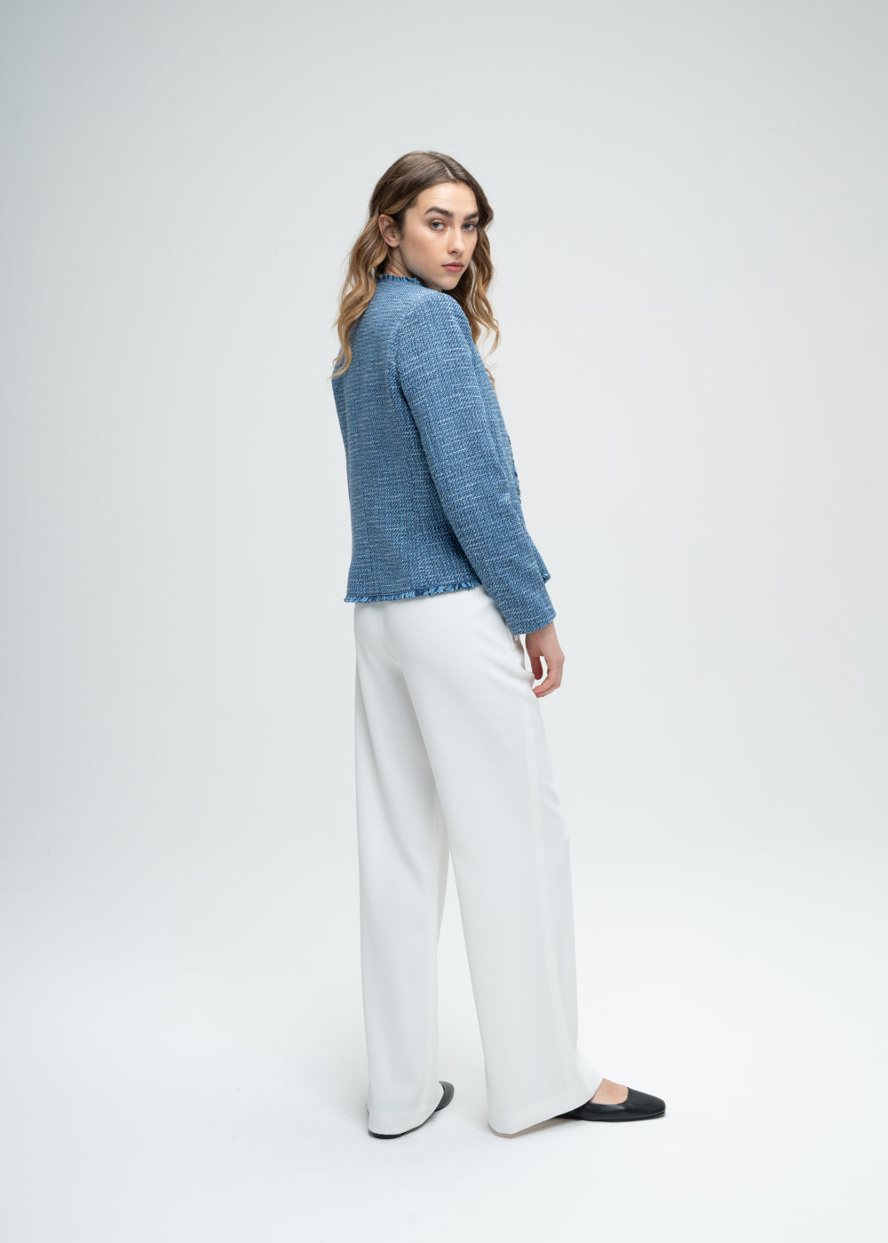 Pantalon évasé à pont blanc coupe évasée avec boutons bombés gravés ton sur ton