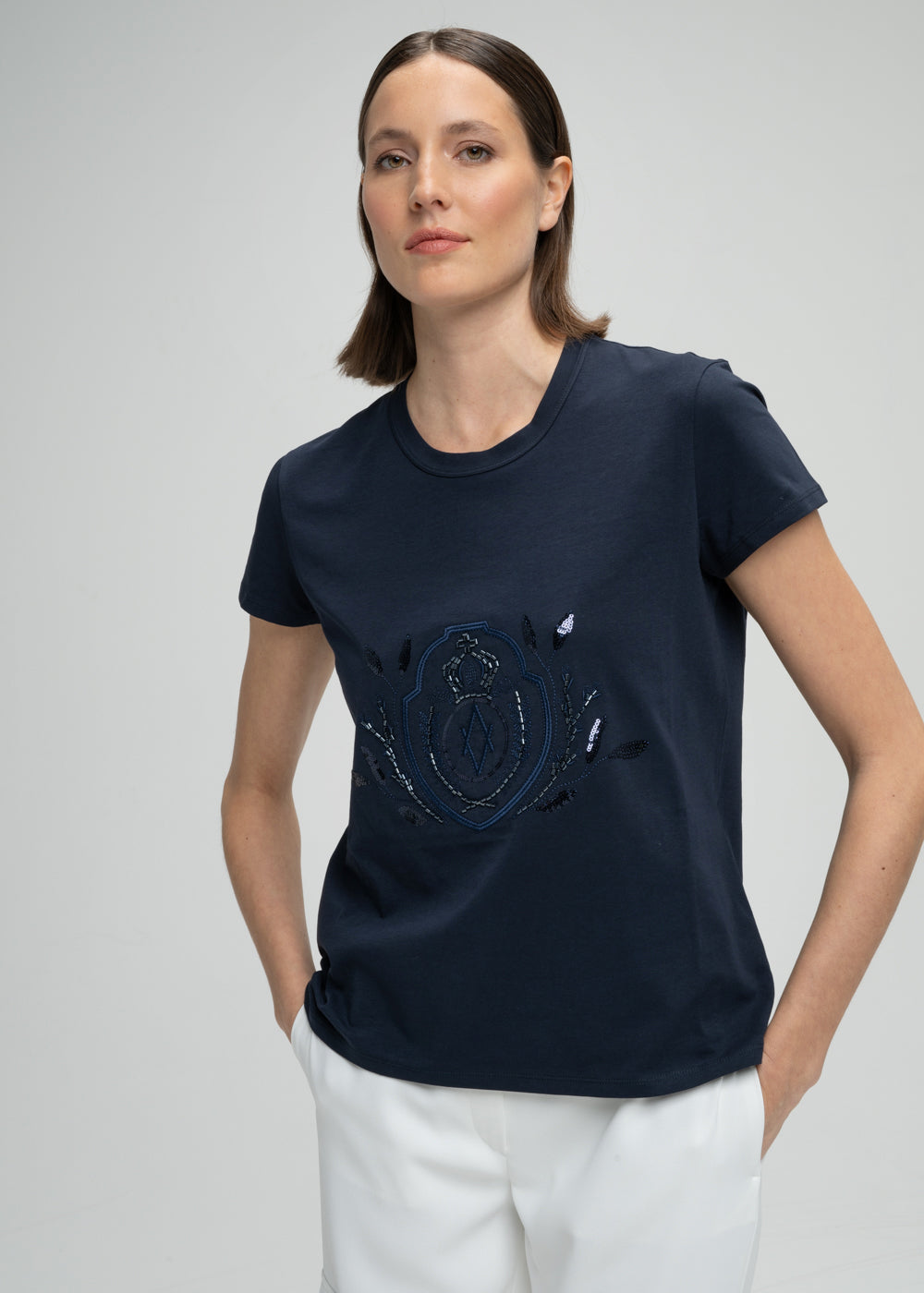T-shirt manches courtes col rond marine brodé avec perles