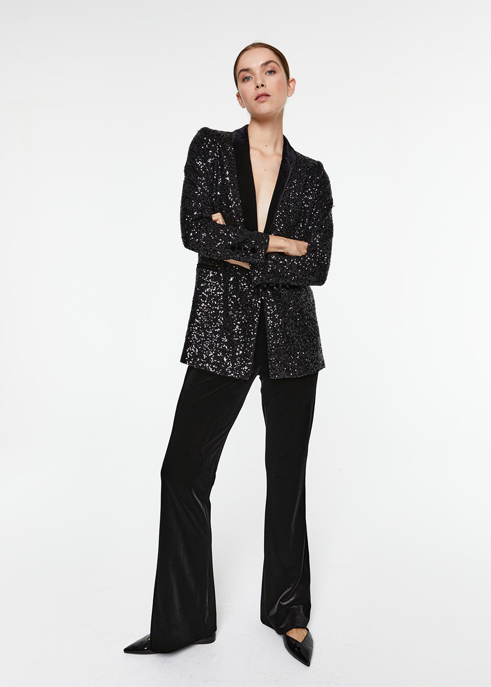 Veste blazer smoking à sequins noir détail satiné sur le col, boutons manches et poches passepoiles