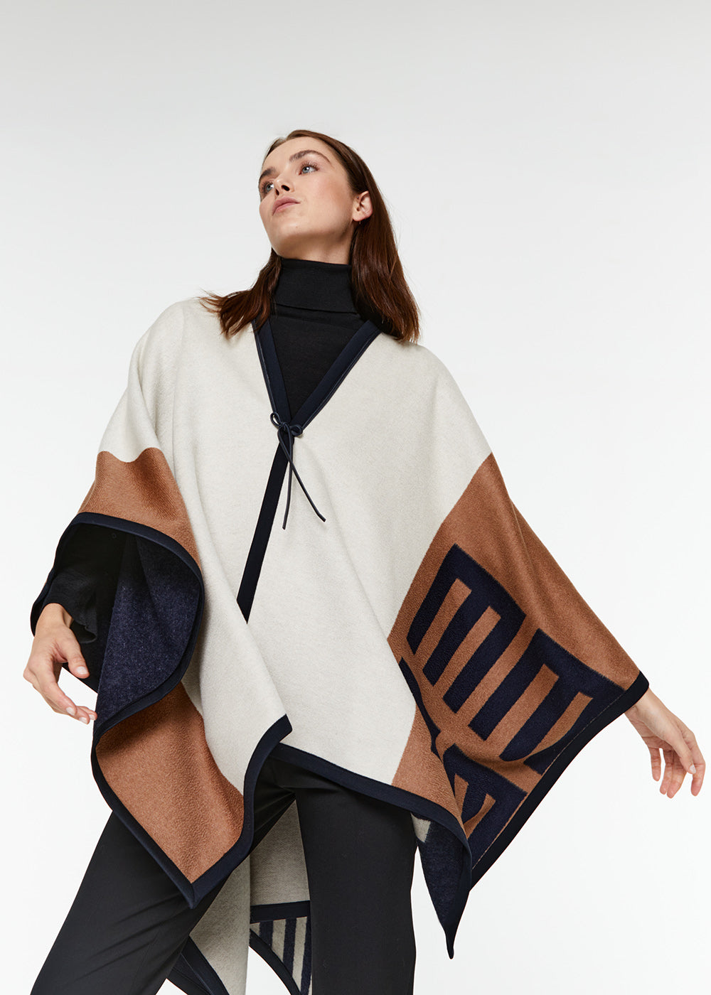 Cape poncho imprimé graphique cachemire laine