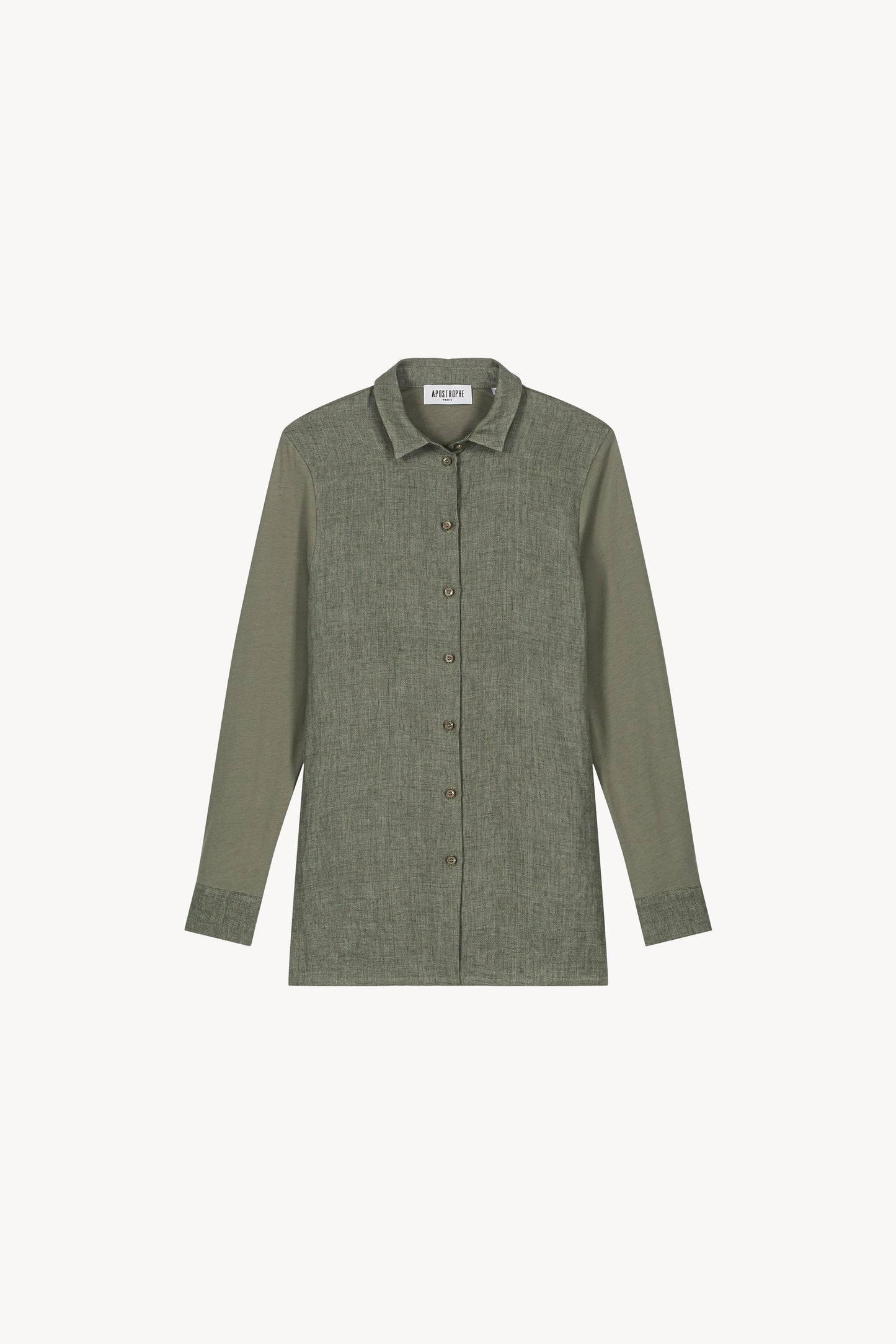 Chemise en jersey et lin vert pâle en lin naturel ainsi qu'une patte de boutonnage apparente