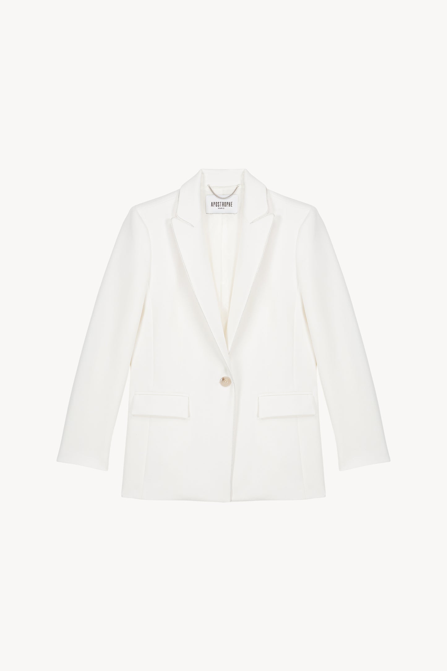 Veste ajustée blanc cassé avec poches passepoilées et col élégant.