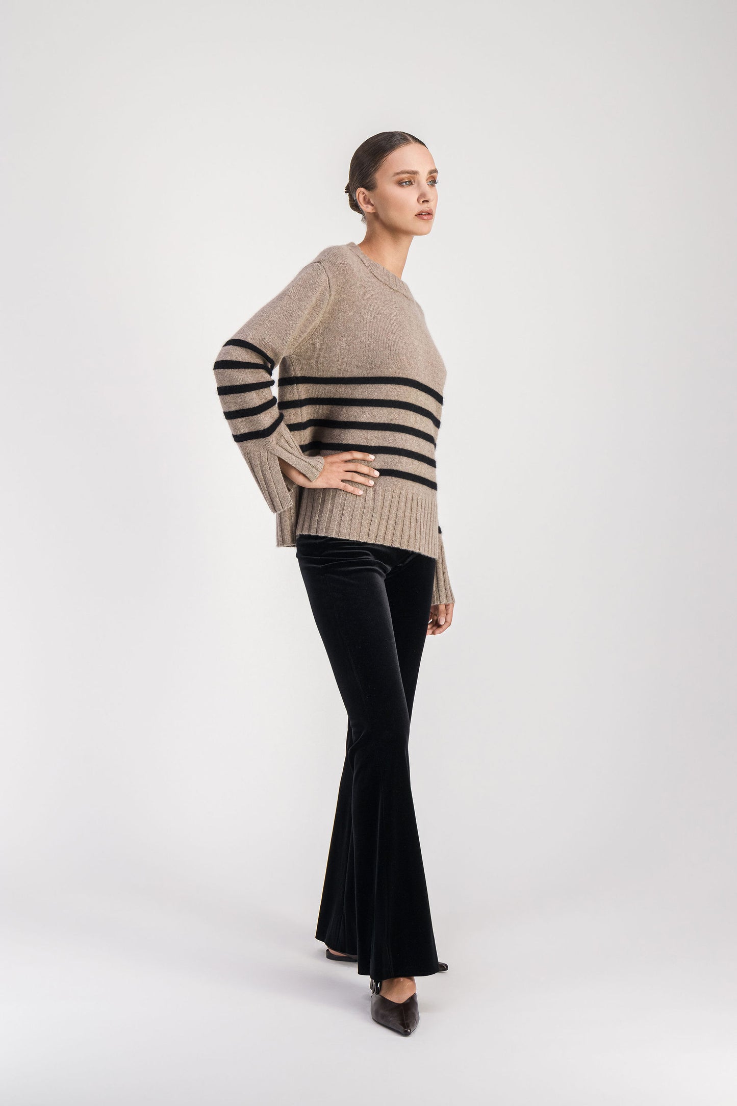 Medium taupe sailor sweater