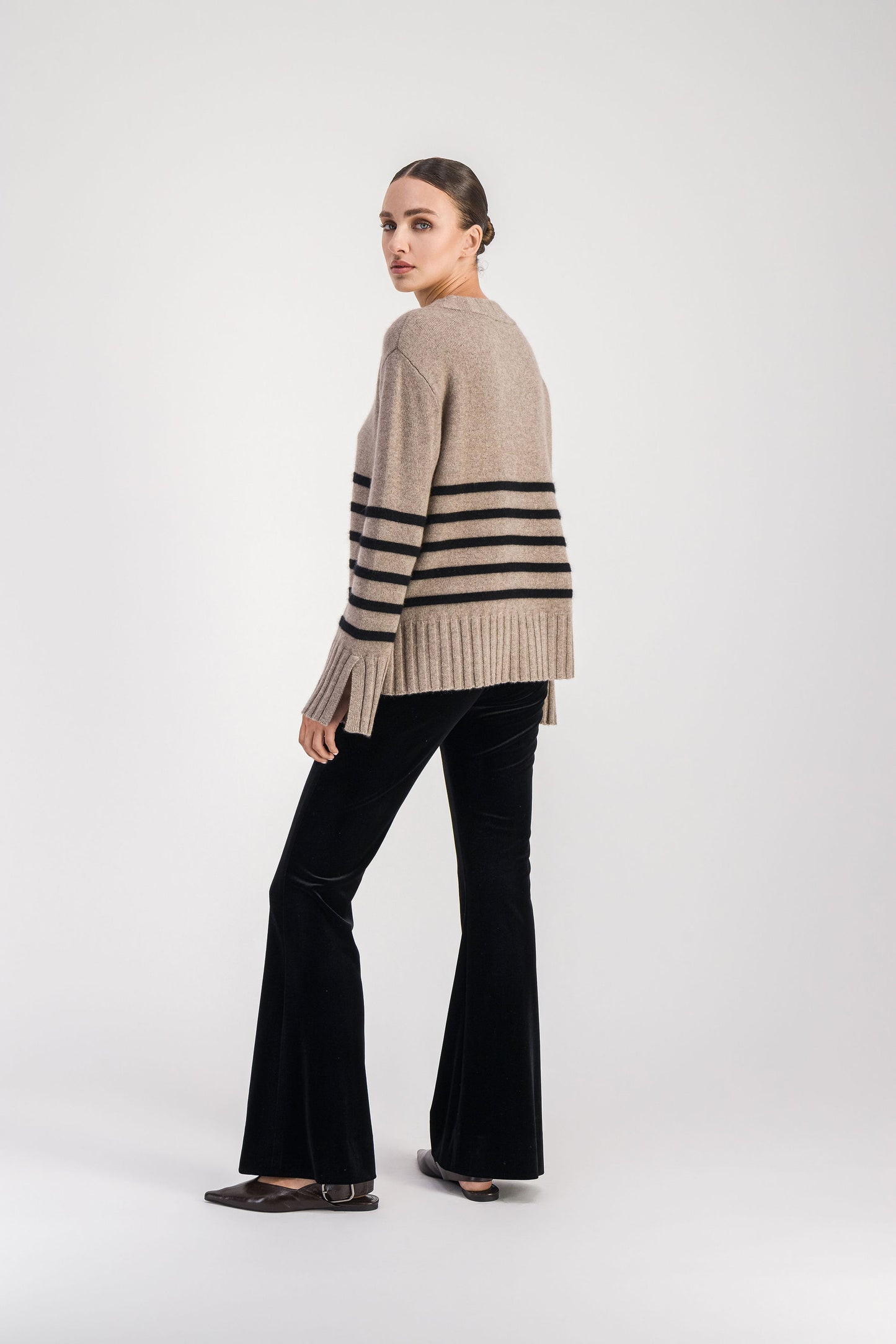 Medium taupe sailor sweater