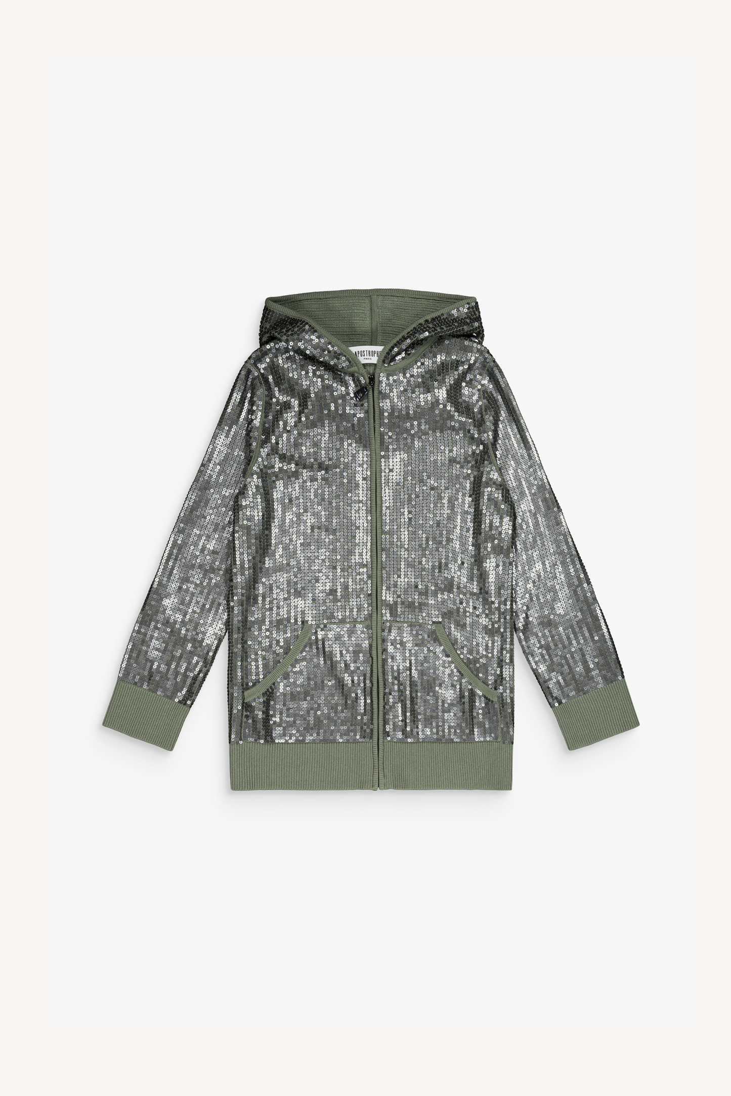 Gilet à capuche en maille légère sauge, mélange soie et coton, coupe droite, finitions côtelées, strass transparents discrets.