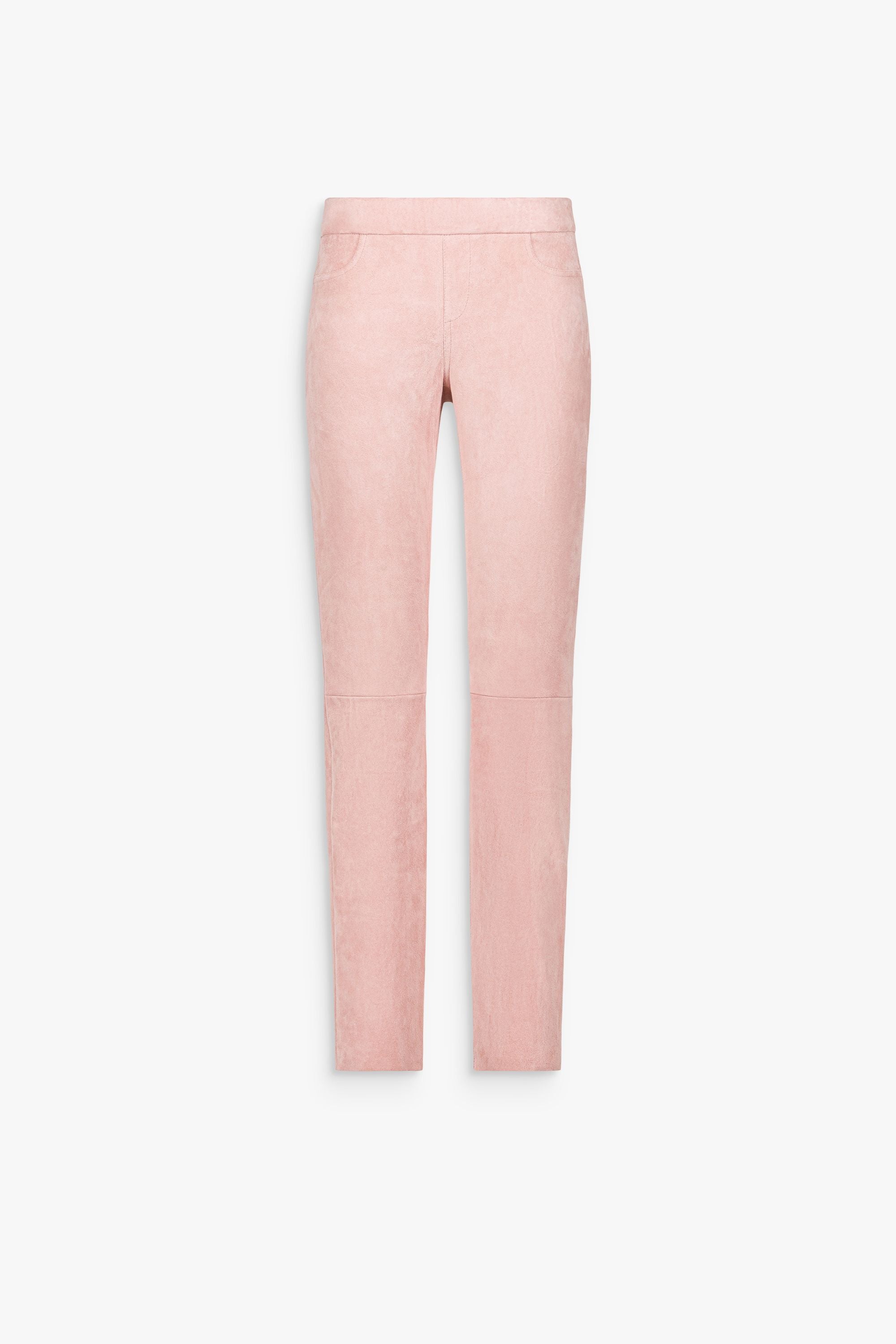 Pantalon en daim rose pâle révélant la richesse naturelle de la matière.