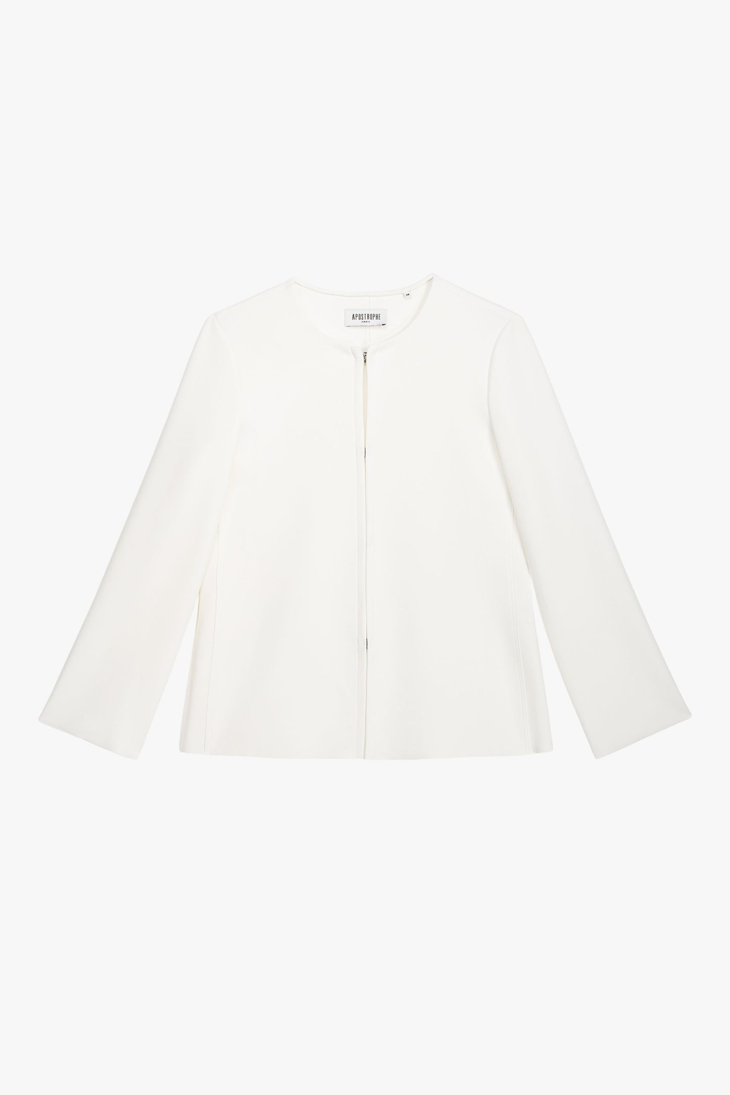 Cette tunique blanche cintrée, au design chemise avec une coupe structurée et sa fermeture à crochets 