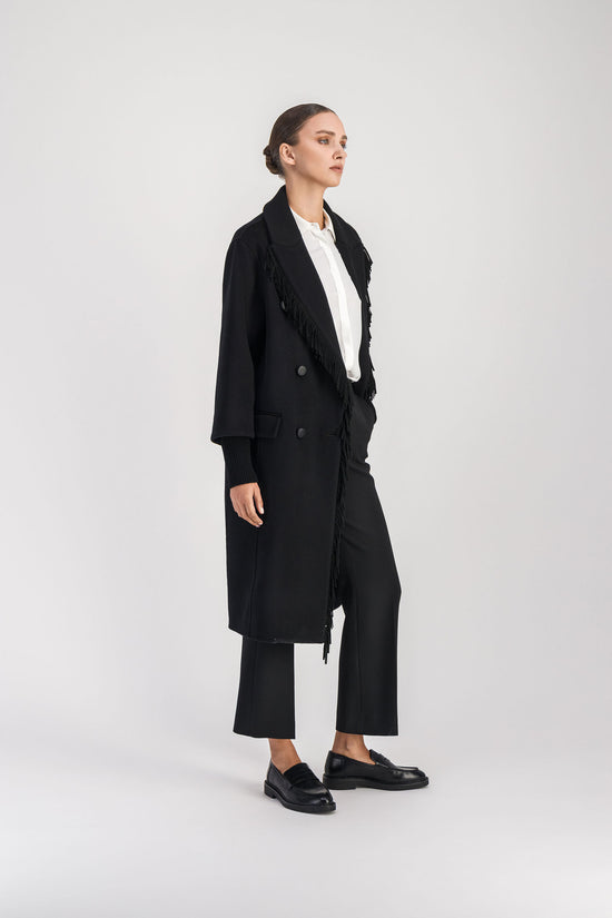 Manteau à franges noirs