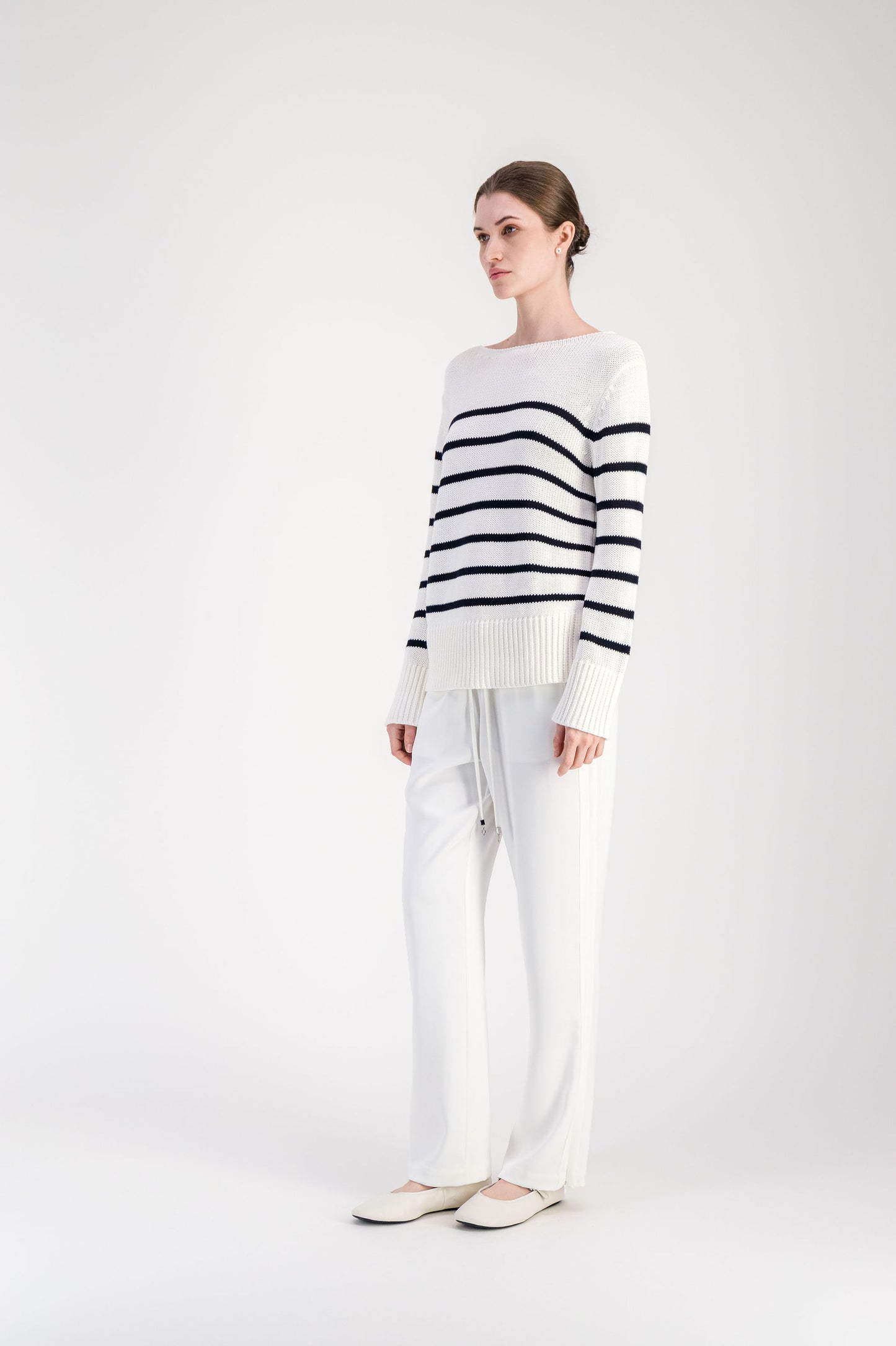 Pull fluide marine rayé