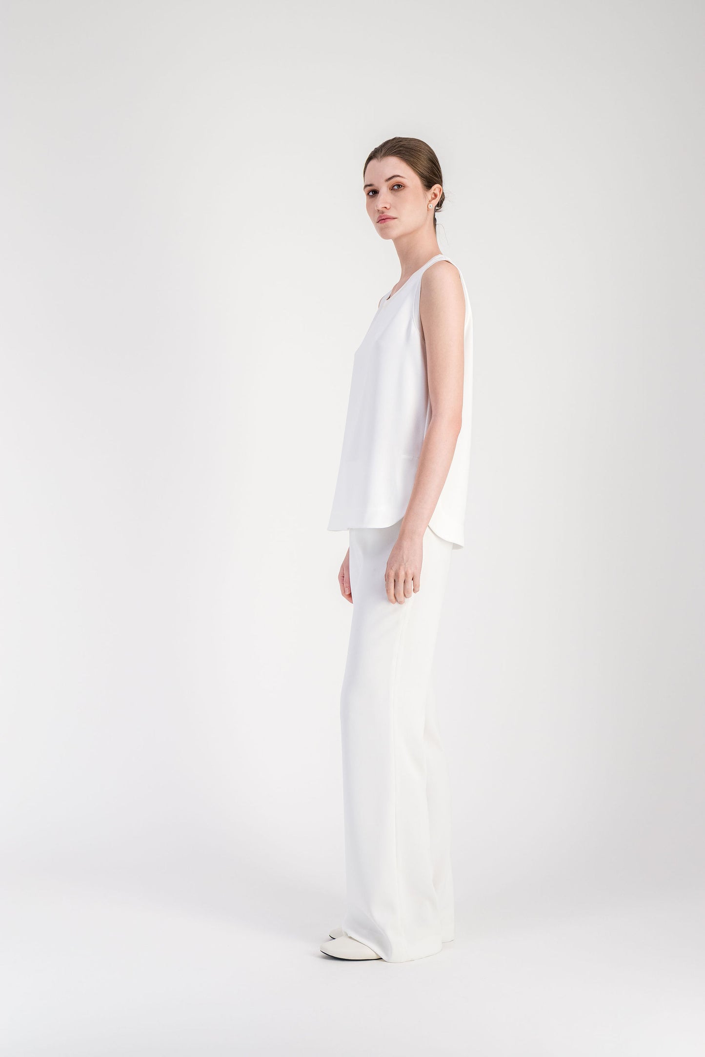 Top ample blanc cassé à col rond satiné