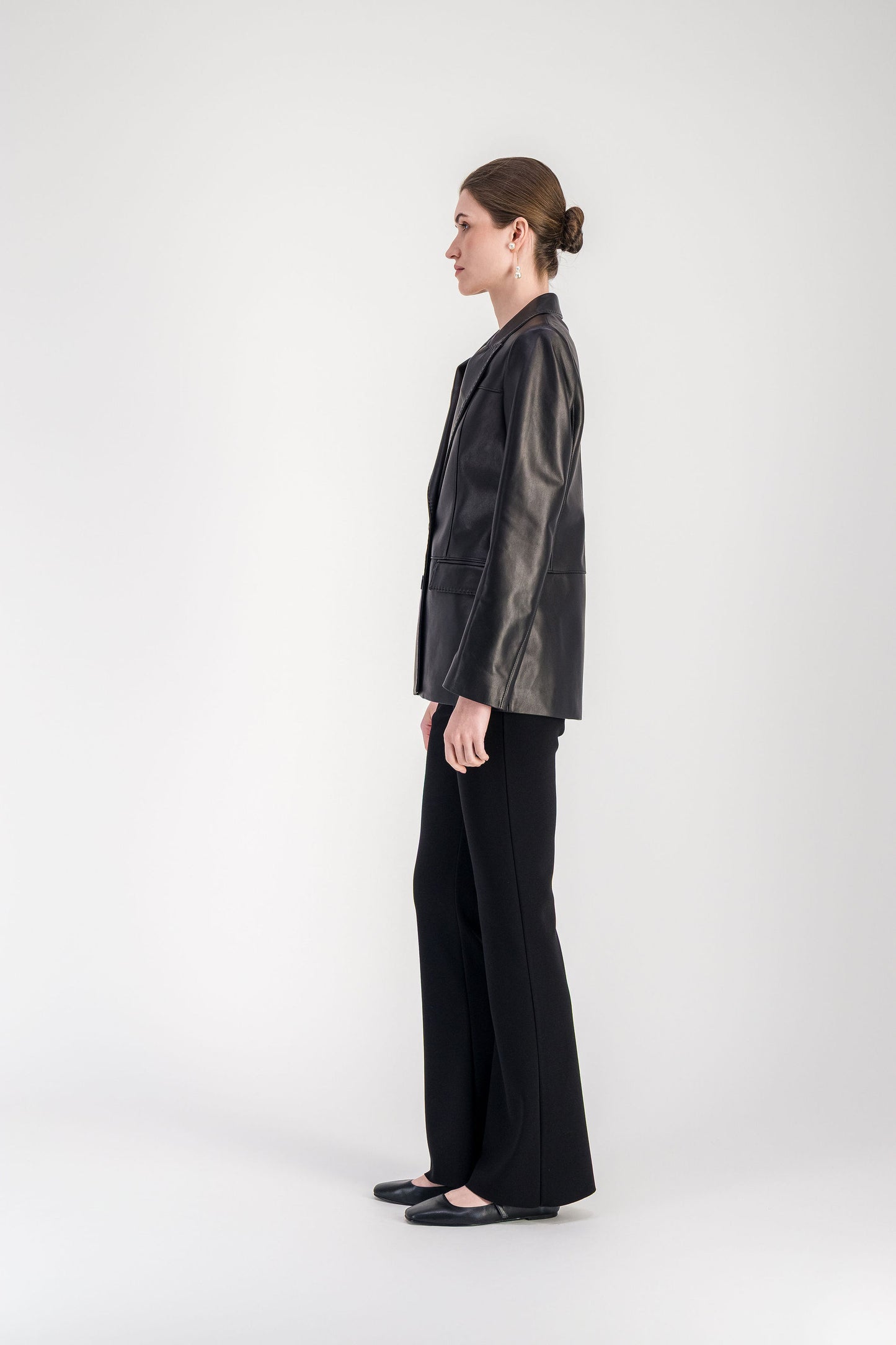 Veste droite en cuir noir