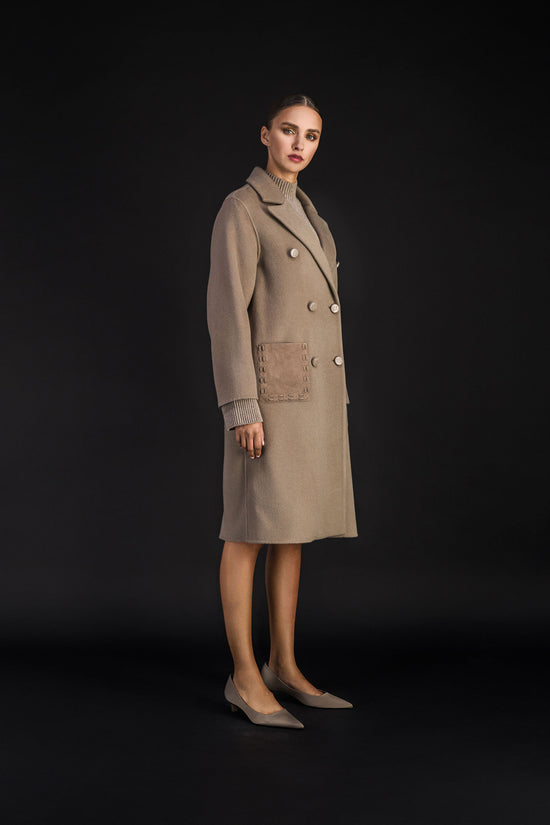 Manteau long brodé taupe moyen