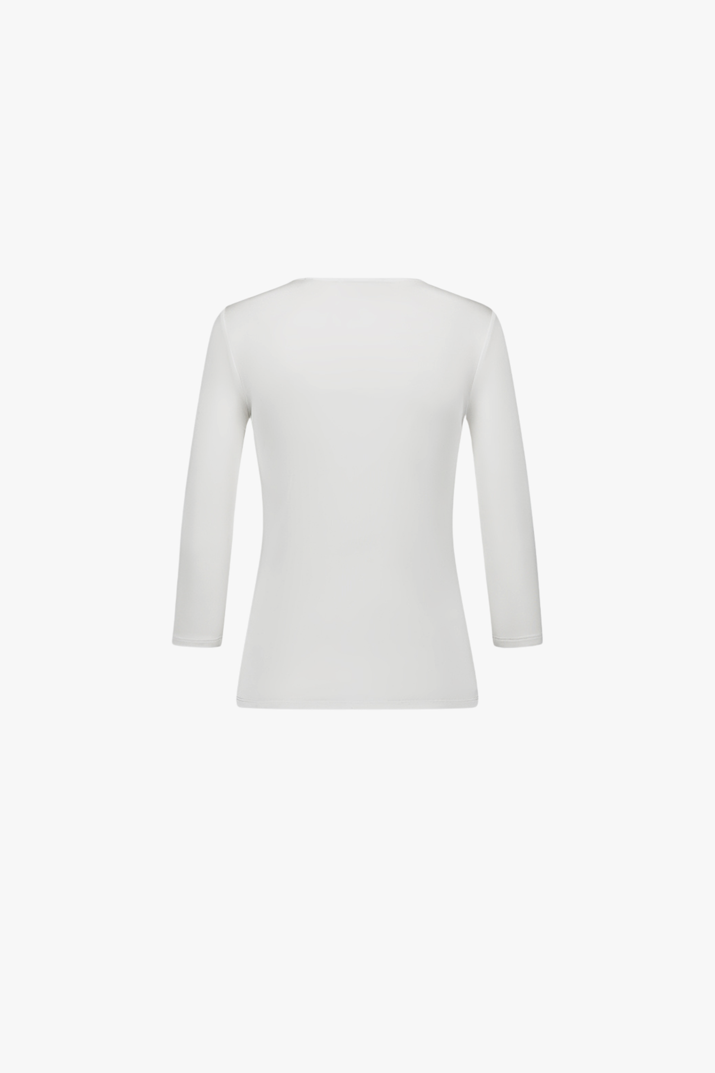 Top en soie blanc cassé à col rond et manches 3/4, coupe ajustée.
