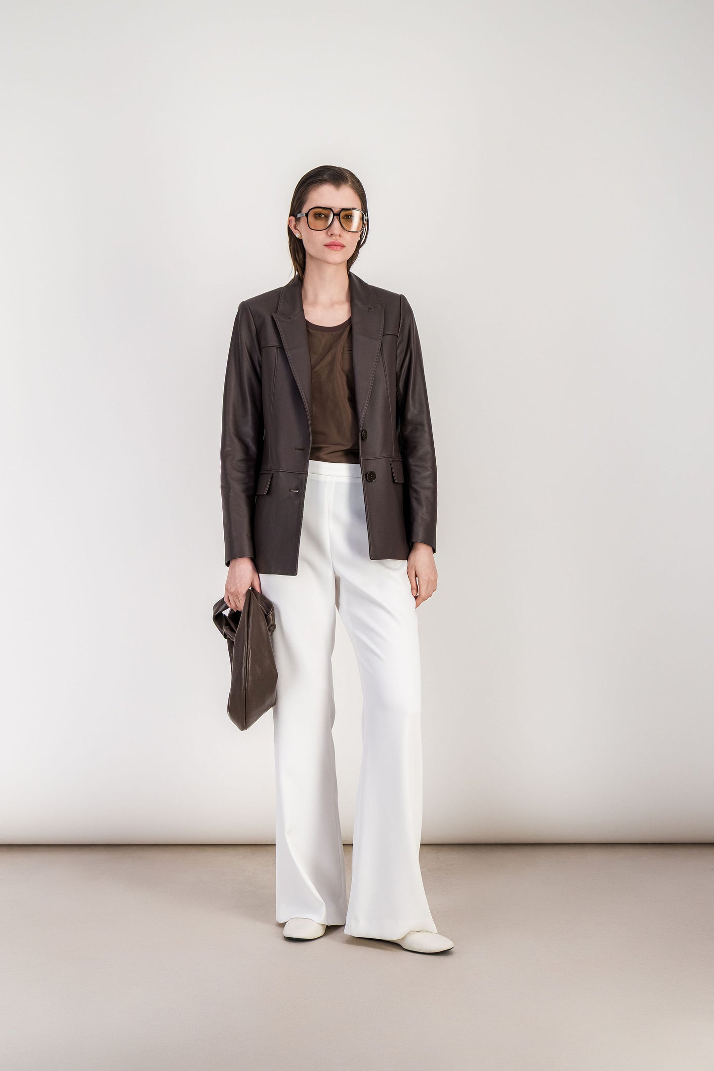 Veste droite en cuir marron