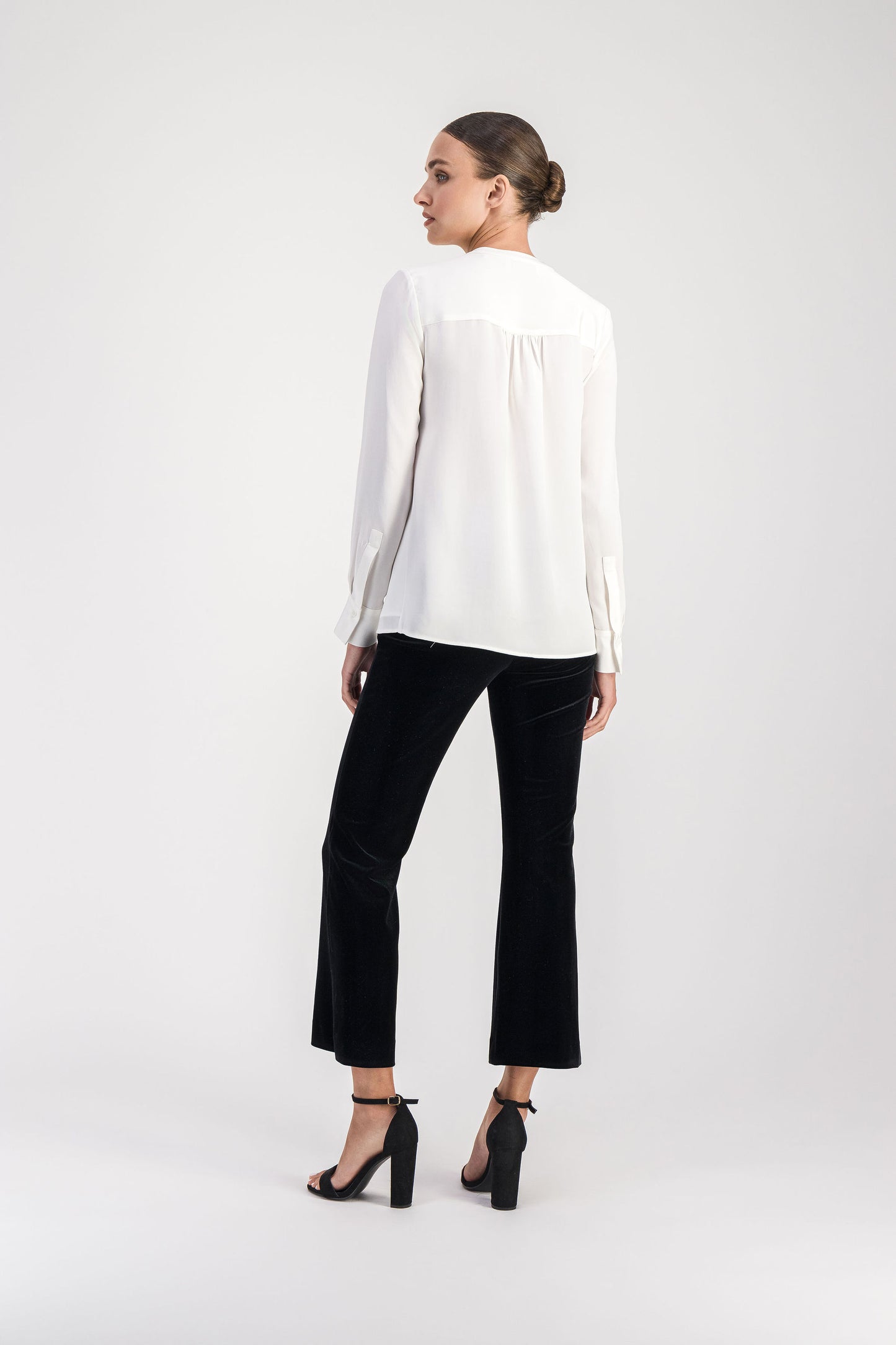 Blouse en soie lourde blanc cassé