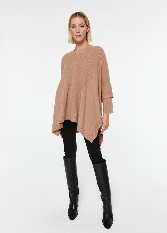 Ensemble look pull cape emmanchure chauve-souris cachemire avec legging en velours grenat