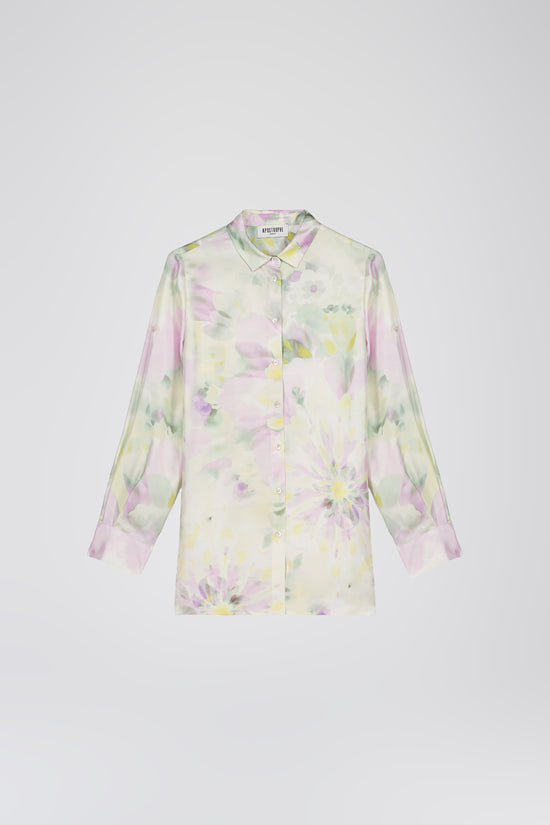 Cette chemise en soie verte d'eau à l’imprimé délicat et fluide vous offre élégance et légèreté pour un look raffiné.