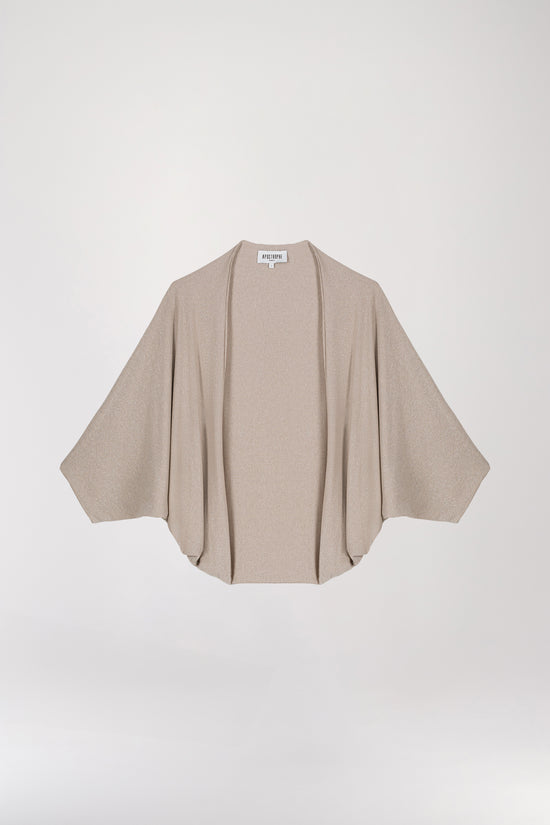 Gilet léger en or brillant, avec drapé fluide et manches trois-quarts pour un look élégant et confortable en toute occasion.