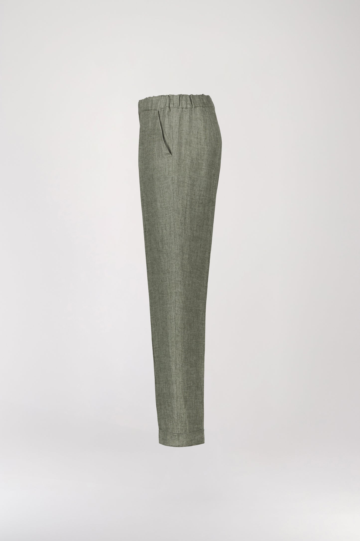 Pantalon en lin vert pale décontracté présente une taille froncée et de plis marqués élégants, une taille élastique et des poches italiennes.