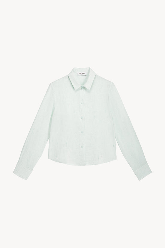 Chemise courte en lin vert d'eau avec ses rayures délicates. Les boutons en nacre et la patte apparente ajoutent une touche de sophistication 