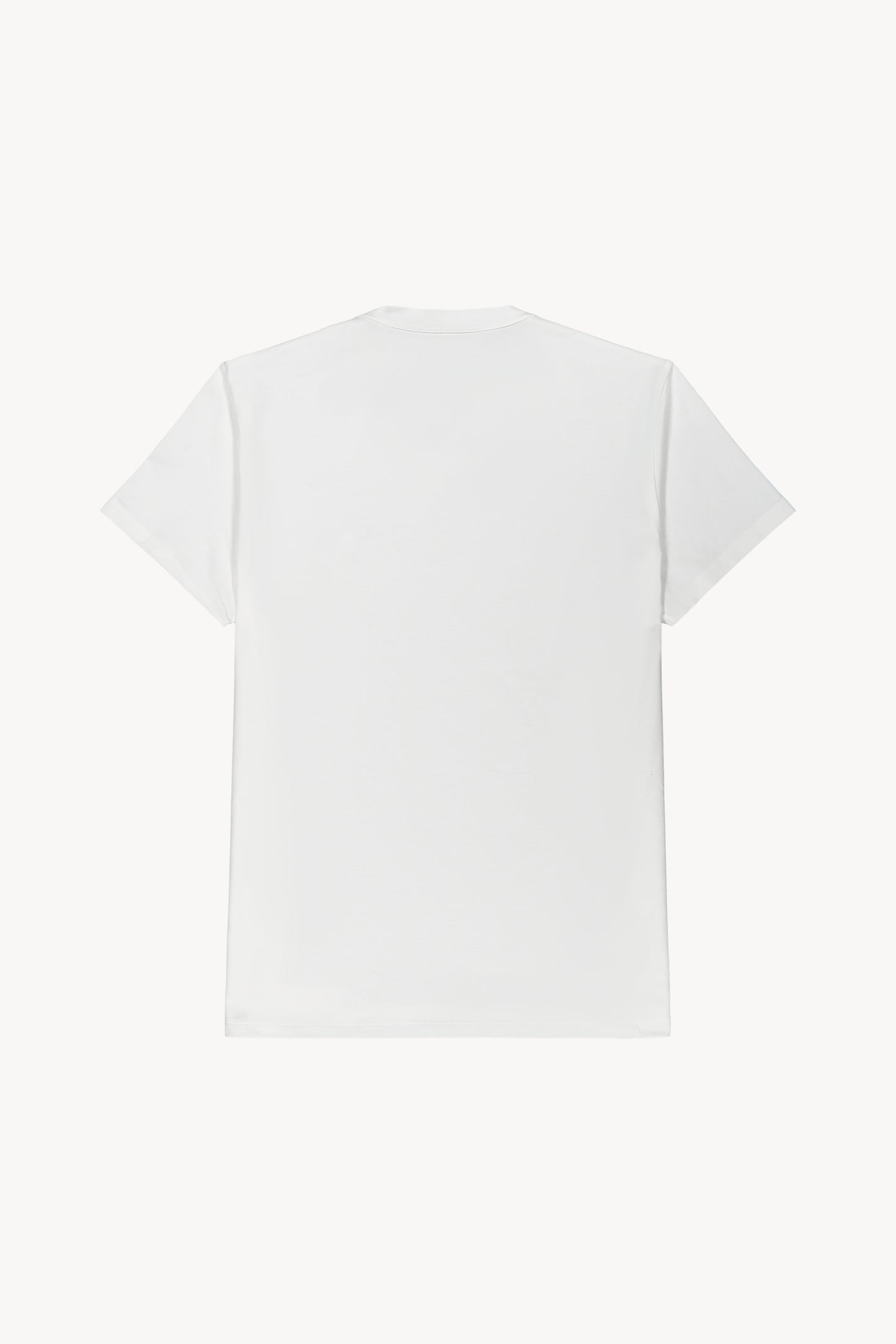 Un t-shirt blanc optique élégant, orné d’une broderie en perles en forme de cœur, doté de sa coupe soignée et son coton doux
