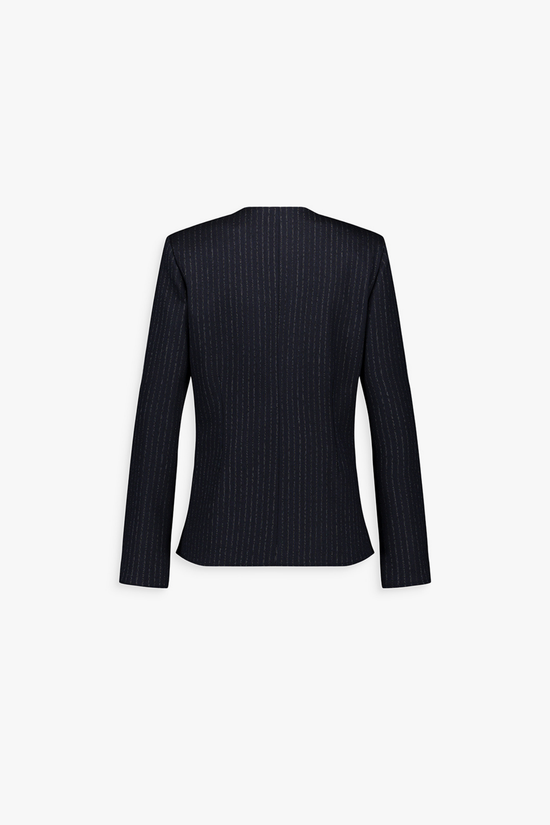 Dos de la veste cintrée marine à fines rayures, coupe ajustée et ligne épurée.