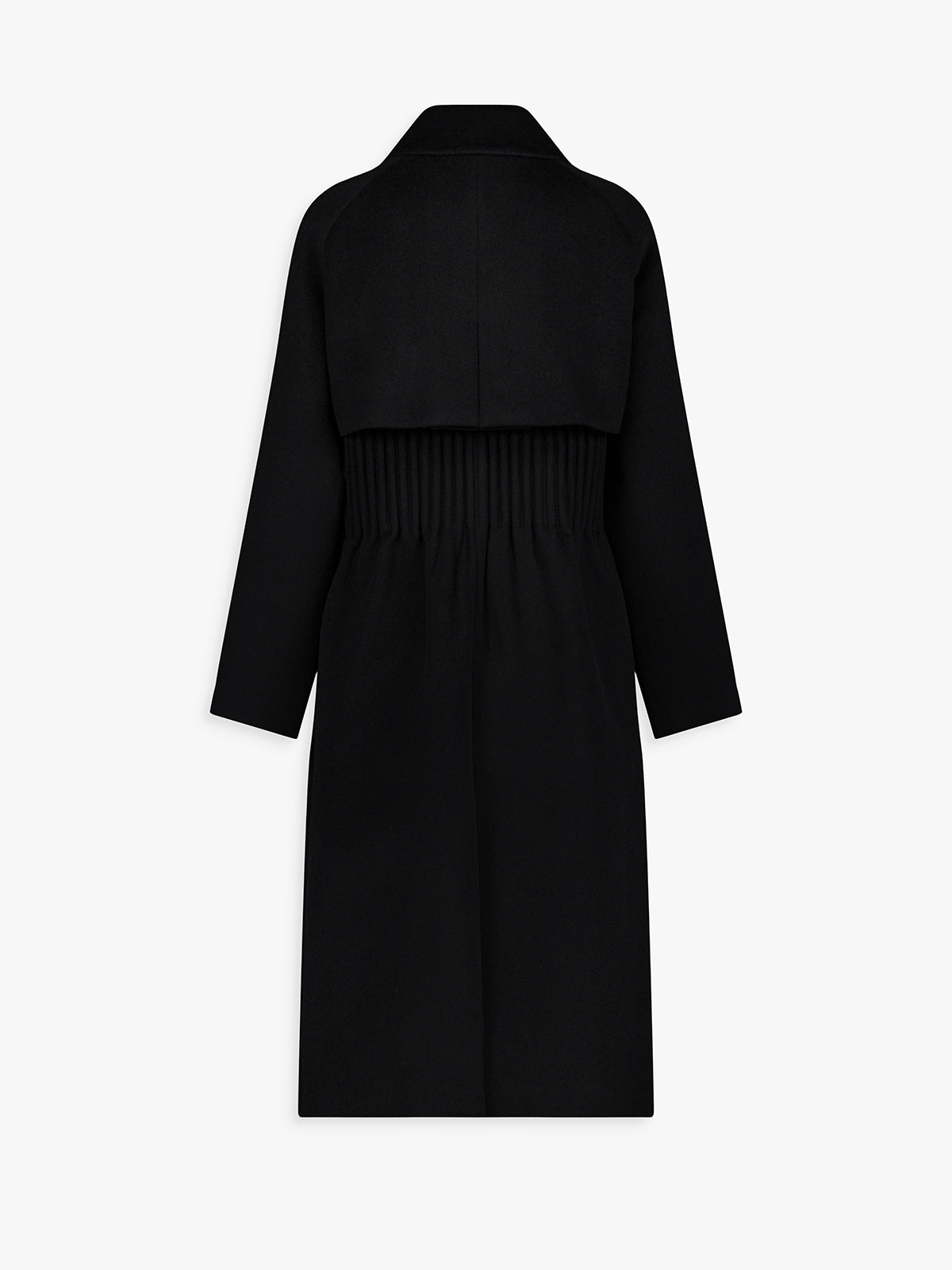 Dos du manteau noir en laine, plis élégants et tombé fluide.
