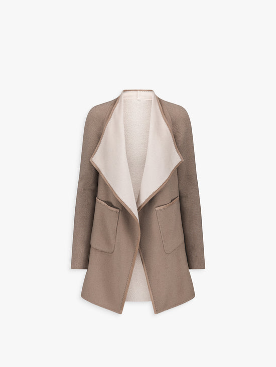 Manteau ample bicolore en laine et cachemire, nuances béton et taupe moyen.