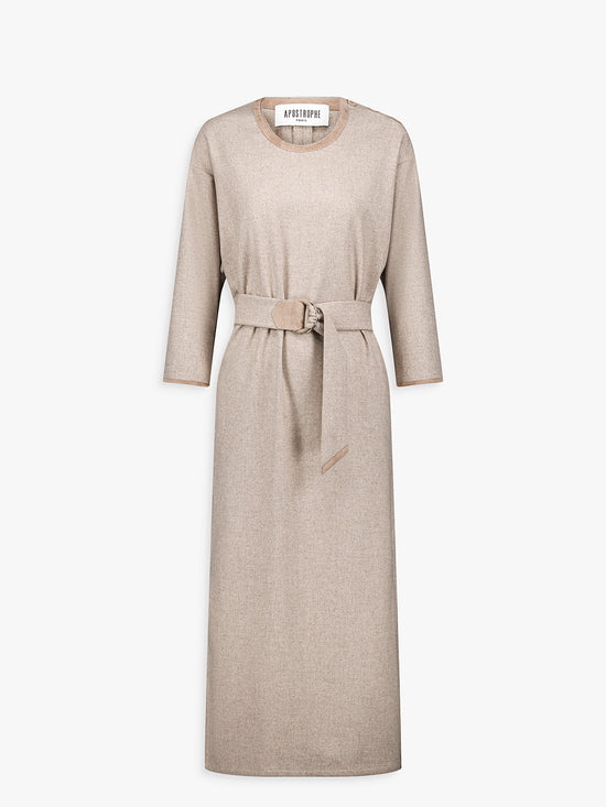 Robe taupe moyen en laine et cachemire, coupe ajustée et ceinture ton sur ton.