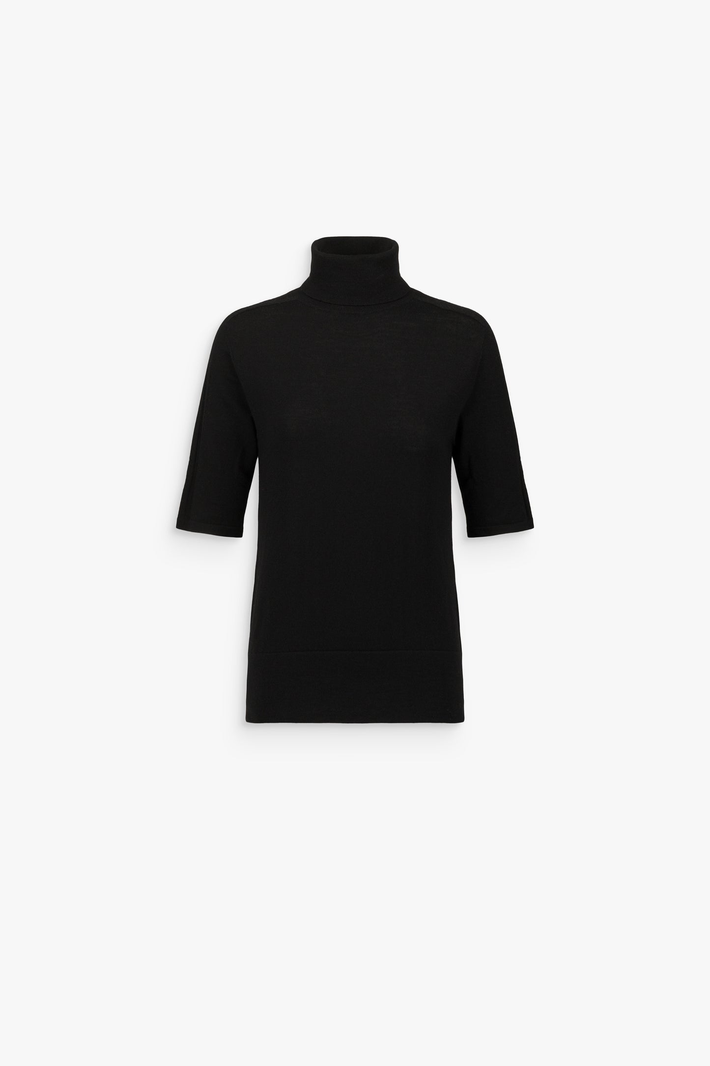 Pull noir en laine à col roulé, coupe droite et légèrement courte pour un style élégant.