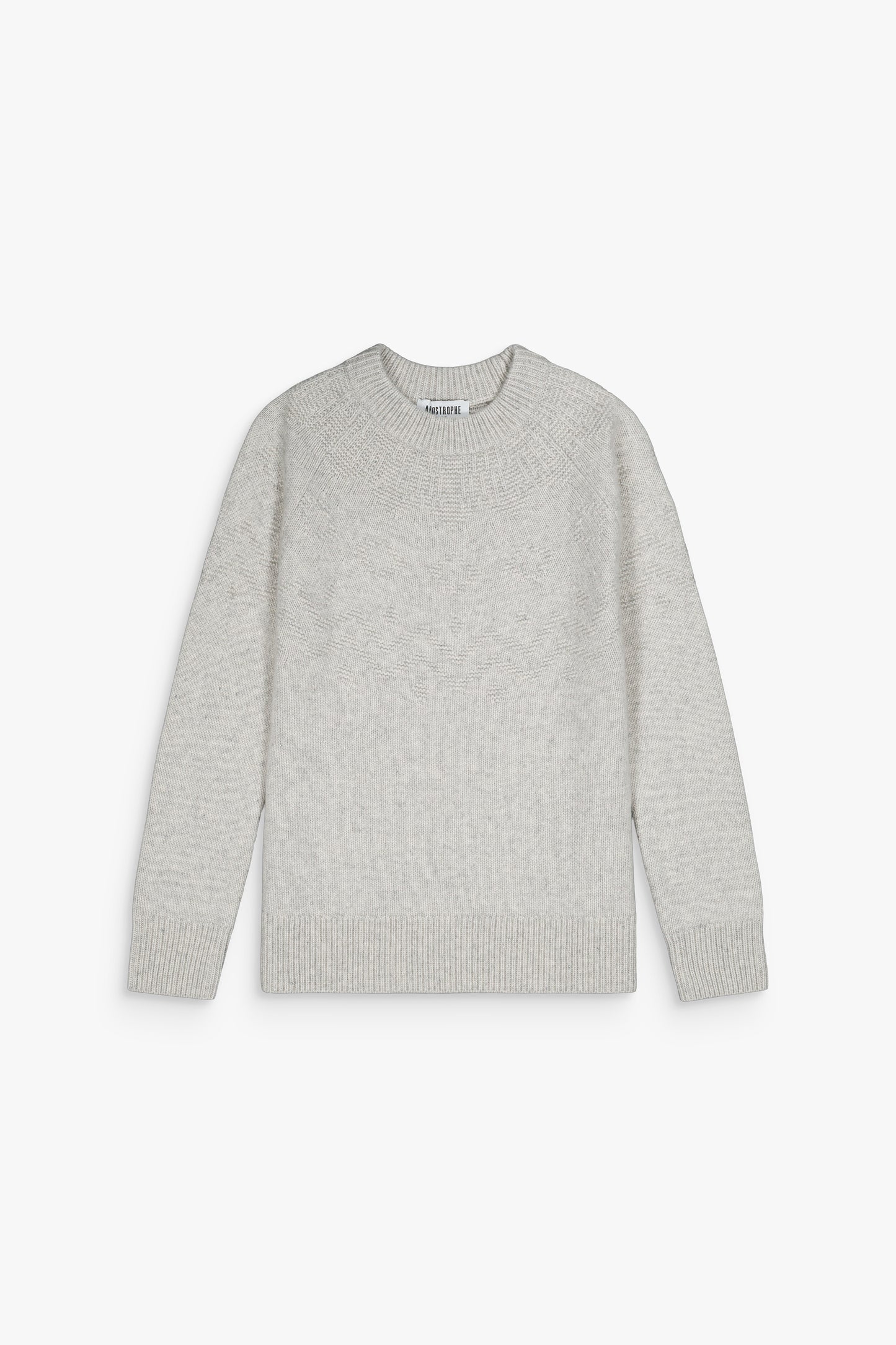 Pull gris pâle en cachemire, coupe ajustée, douceur et raffinement.