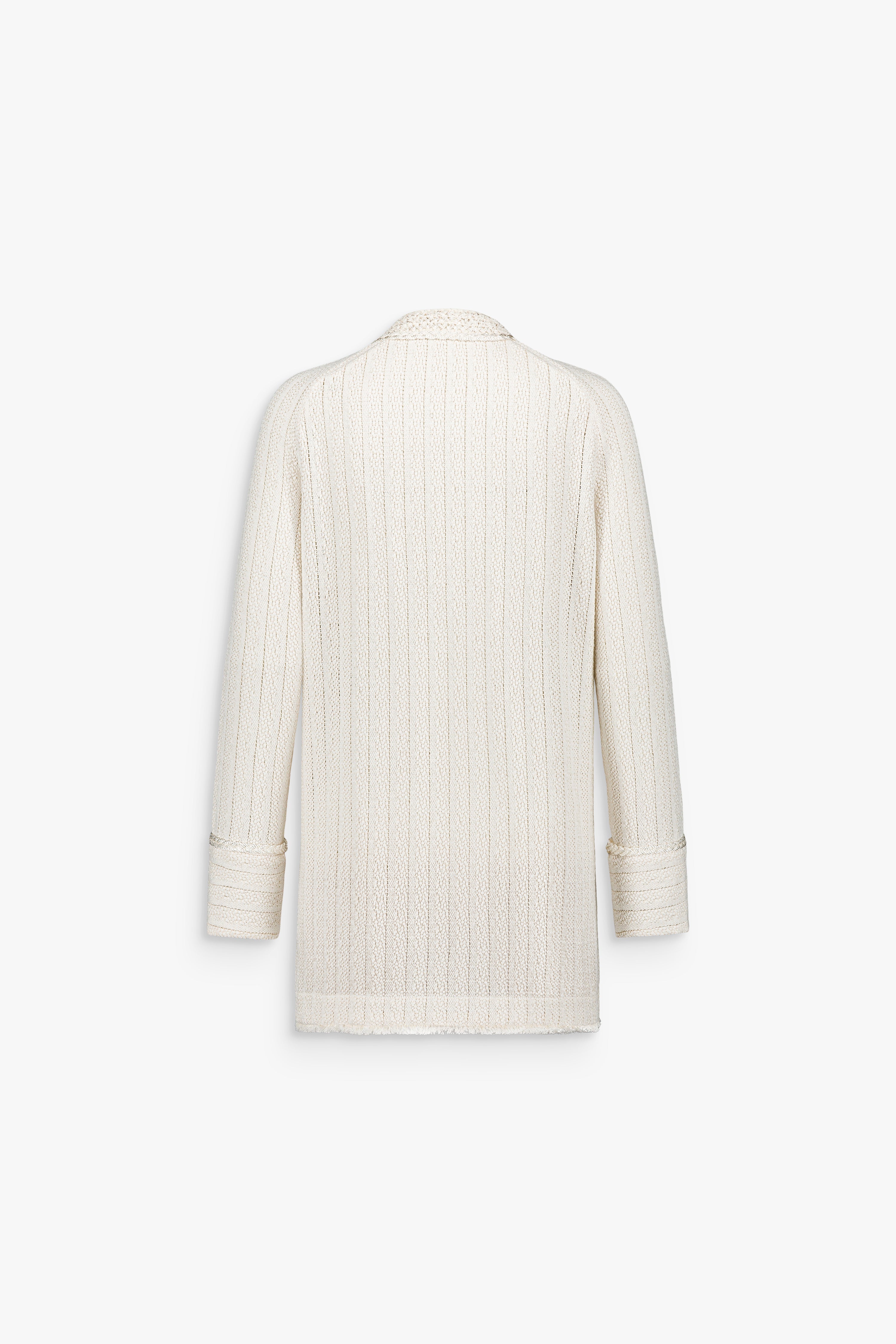 Cardigan femme blanc cassé structuré avec galons tressés et tissu texturé.