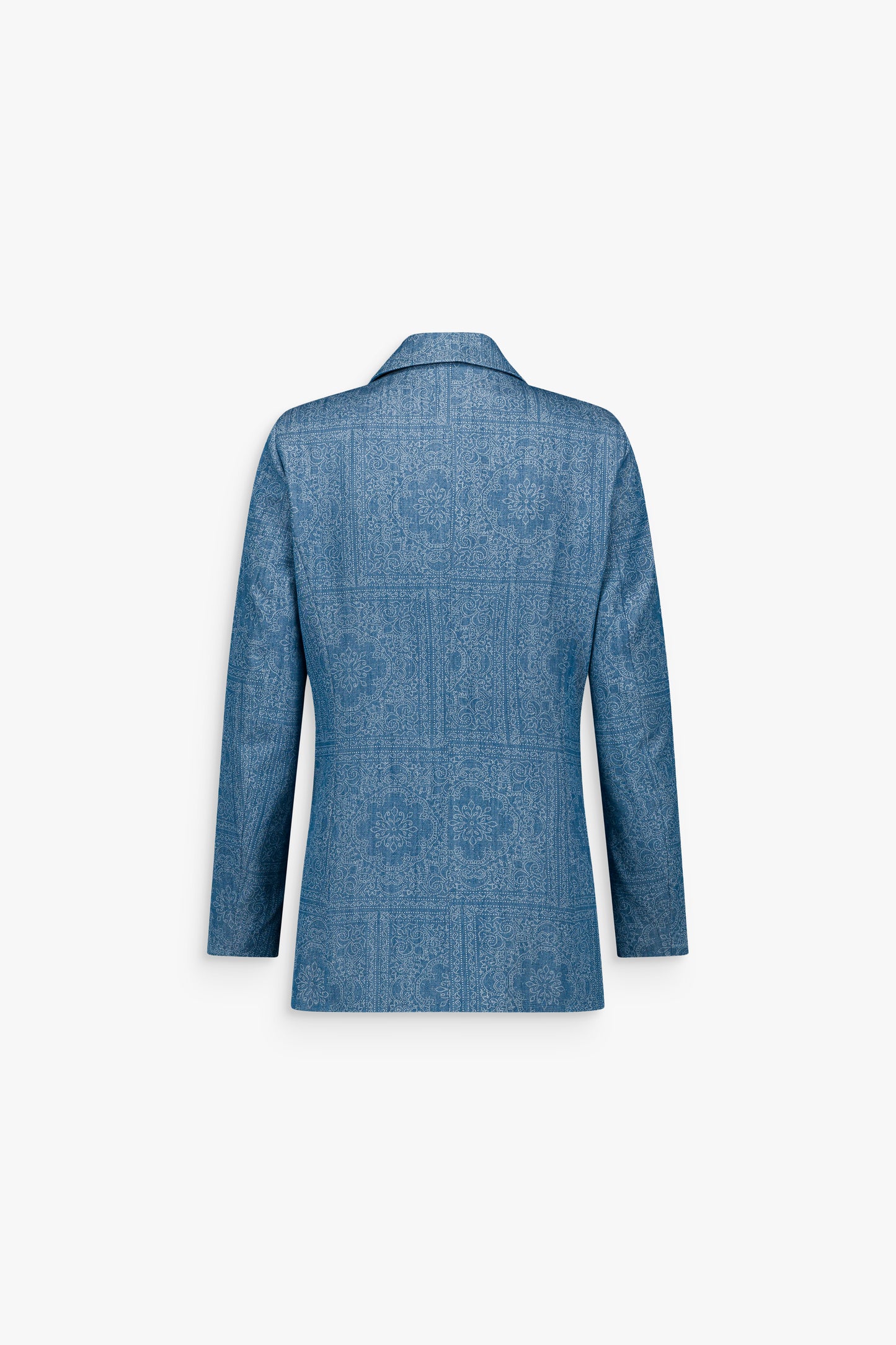 Veste femme bleu denim imprimée ton sur ton avec col tailleur, coupe légèrement ajustée et poches à rabat.