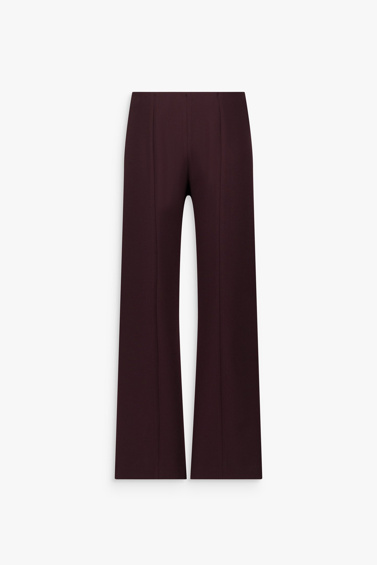 Pantalon taille haute grenat à coupe droite légèrement évasée, jambes longues et plis marqués sur le devant.