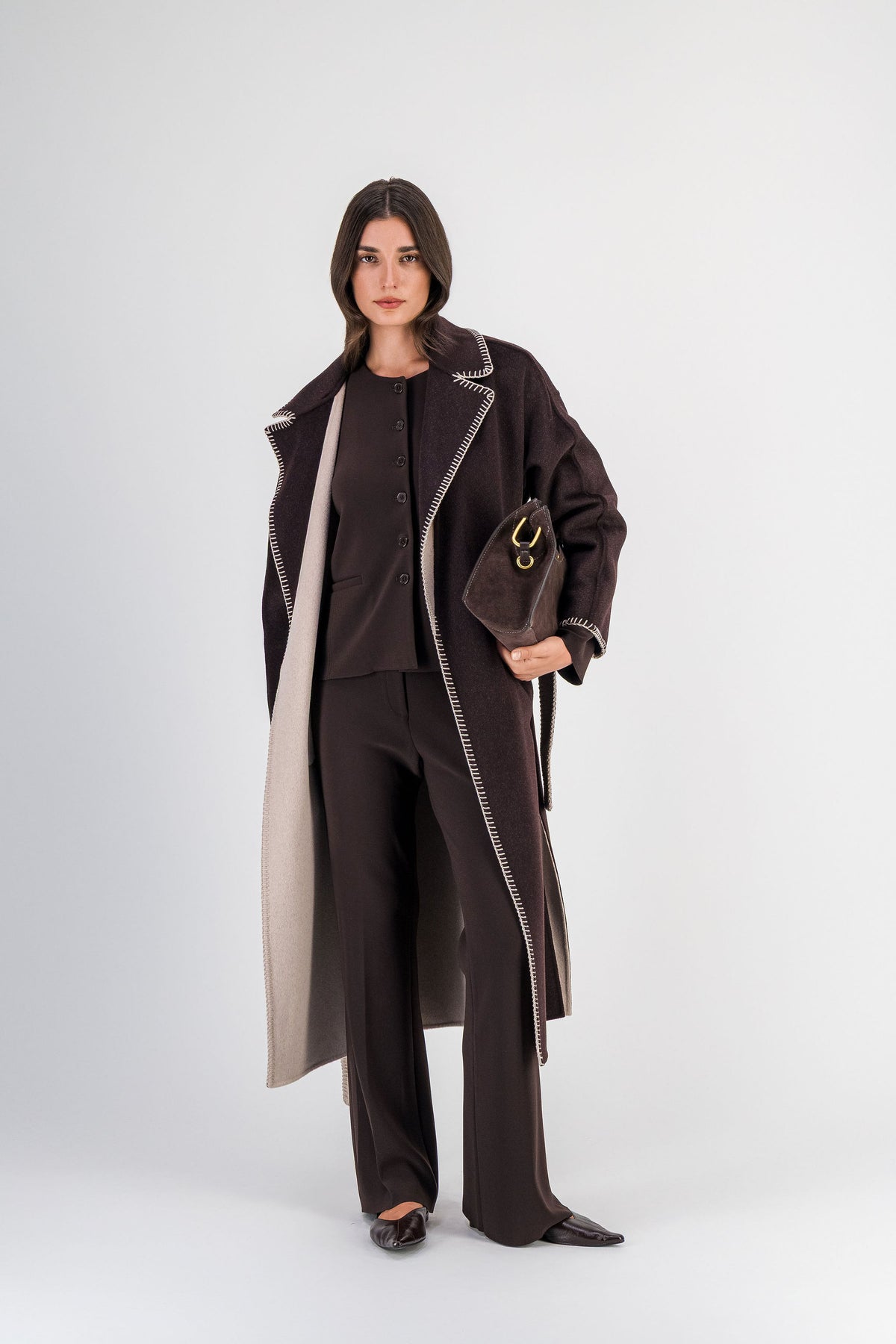 Veste courte col rond marron foncé