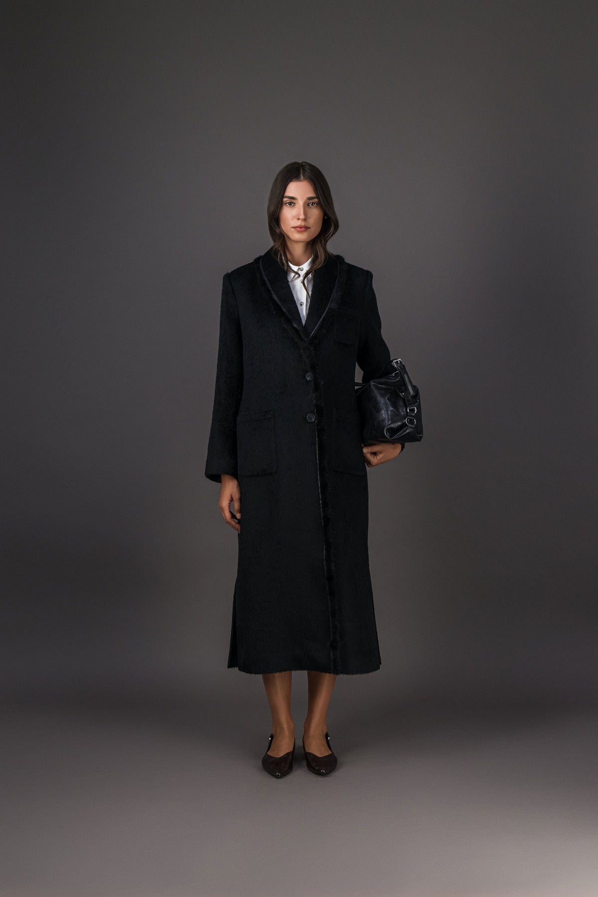 Manteau long vison et cuir noir
