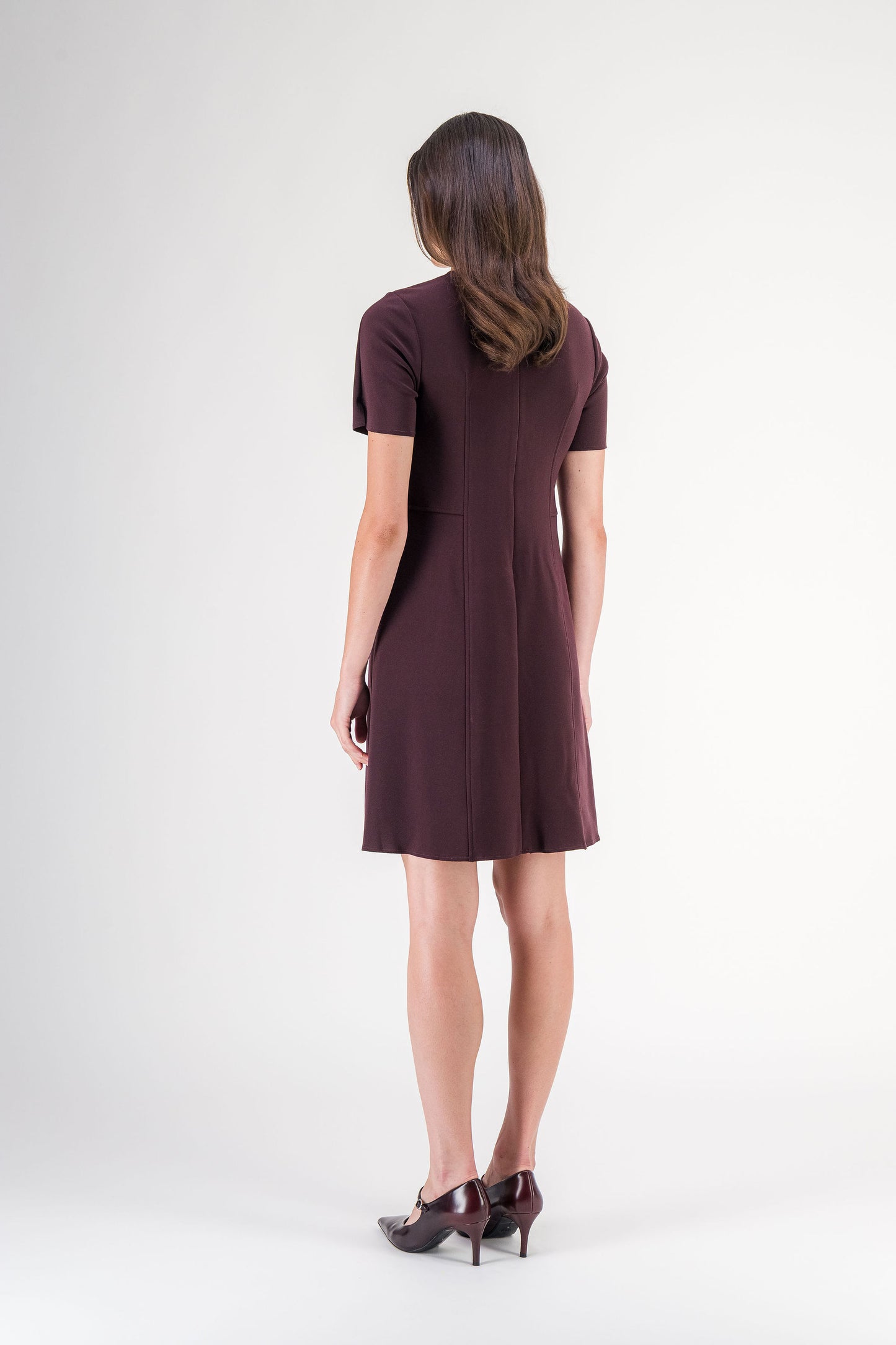 Robe midi droite à empiècements latéraux grenat