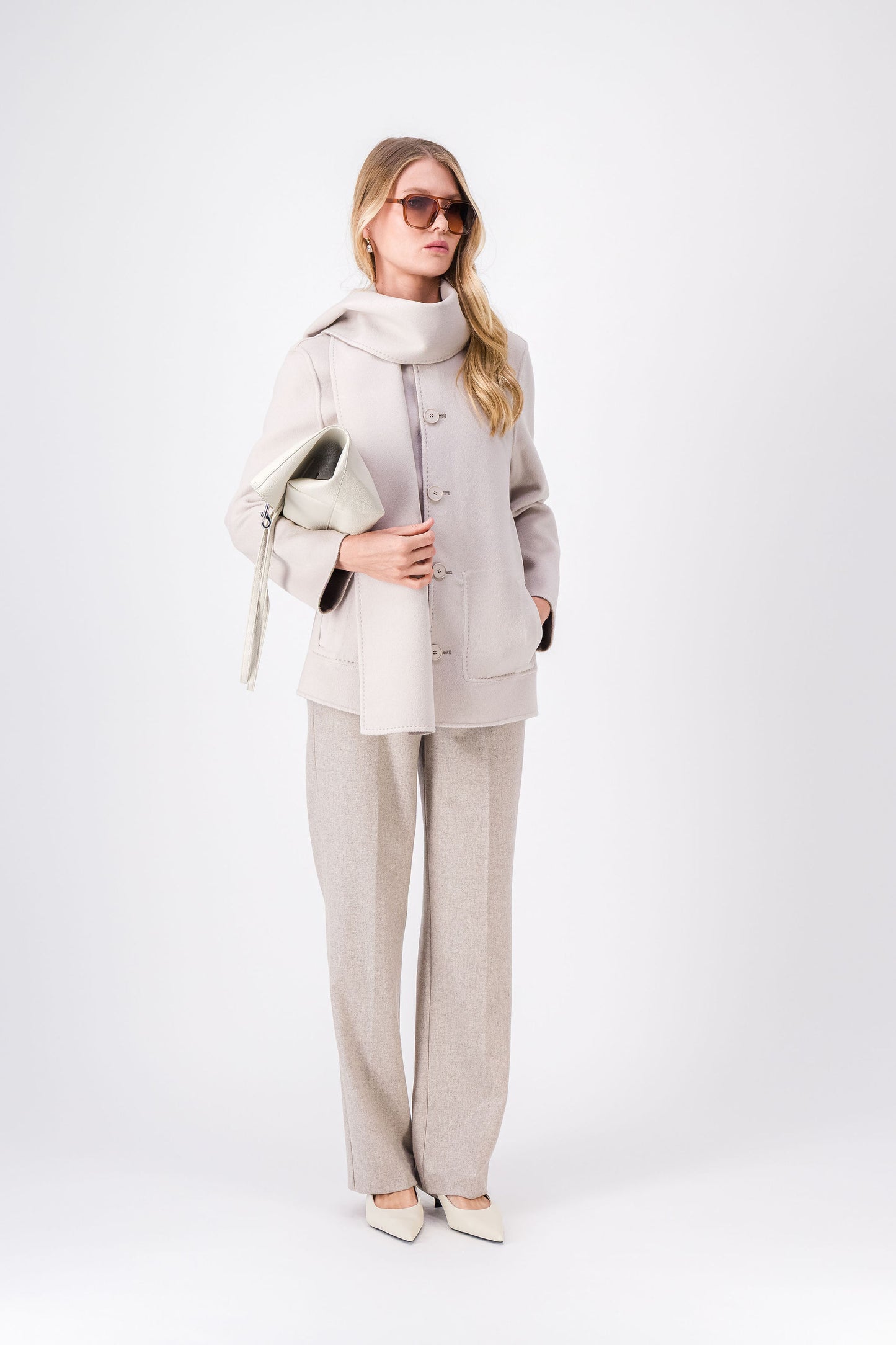 Pantalon droit taupe moyen