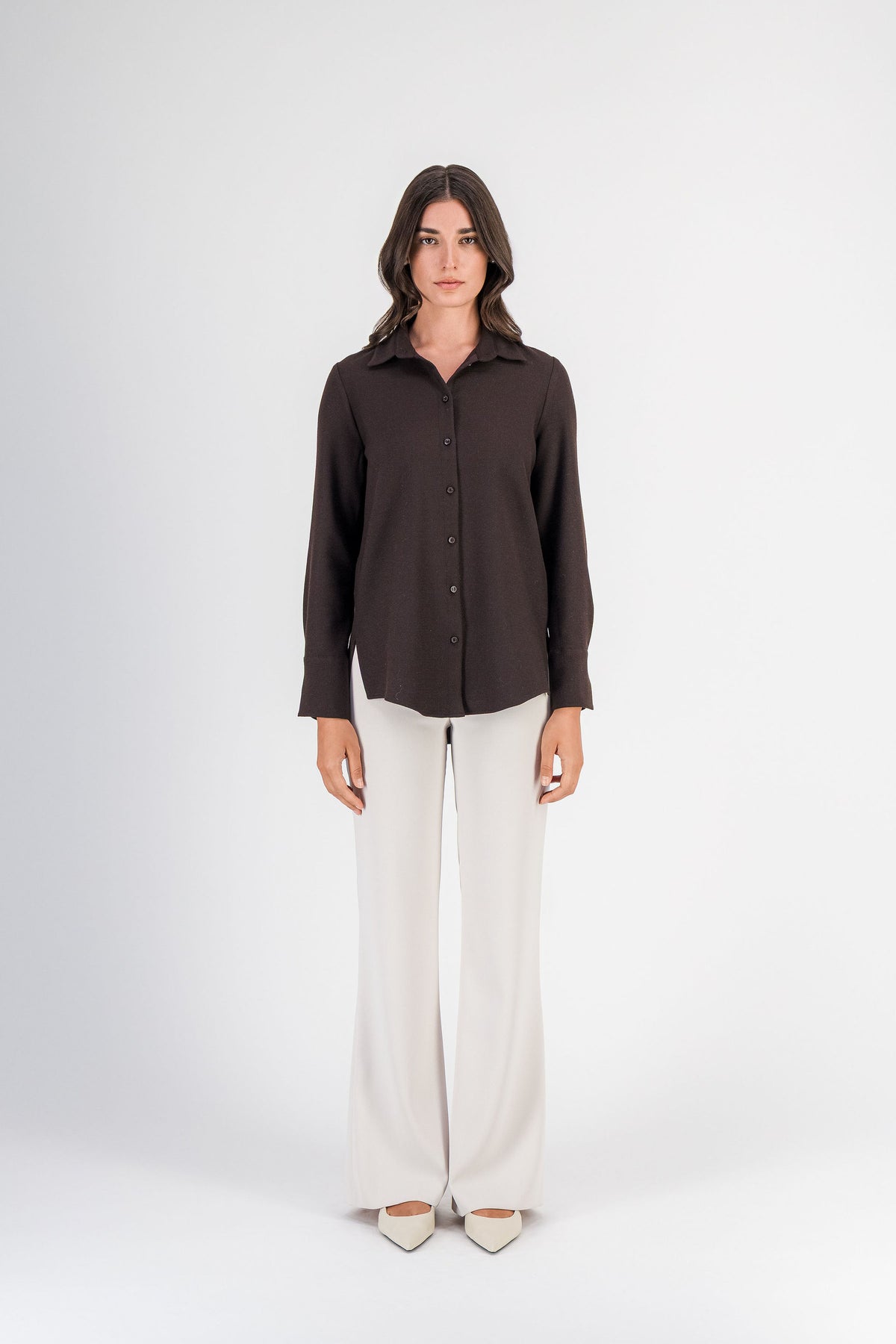 Chemise droite boutonnée à col classique marron foncé