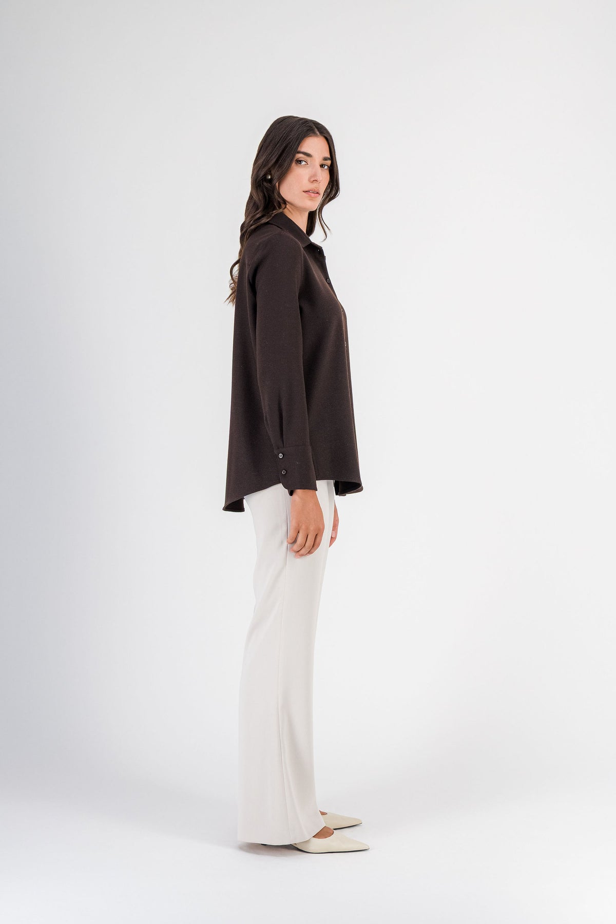 Chemise droite boutonnée à col classique marron foncé