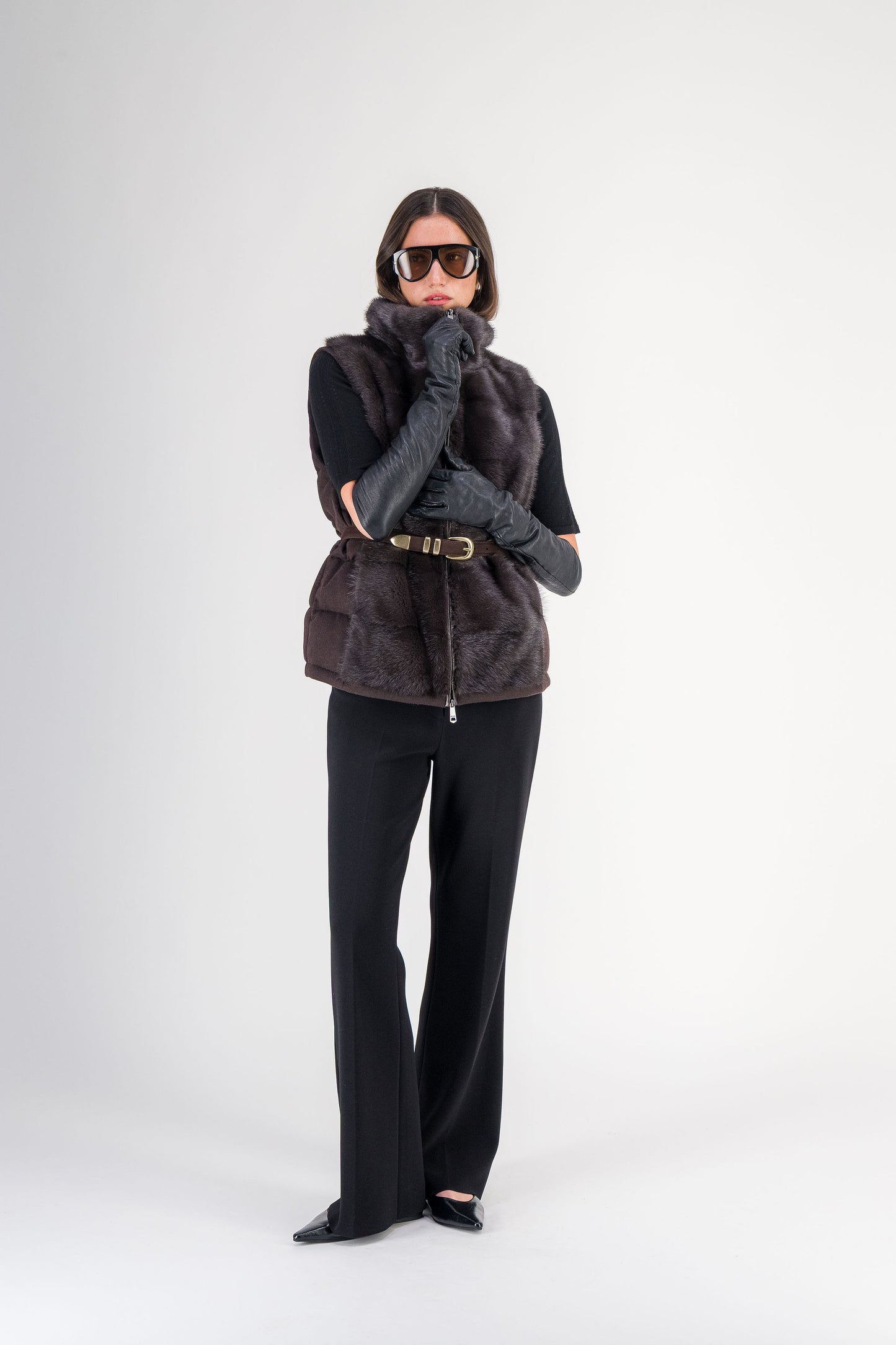 Manteau sans manches à col montant en vison marron foncé