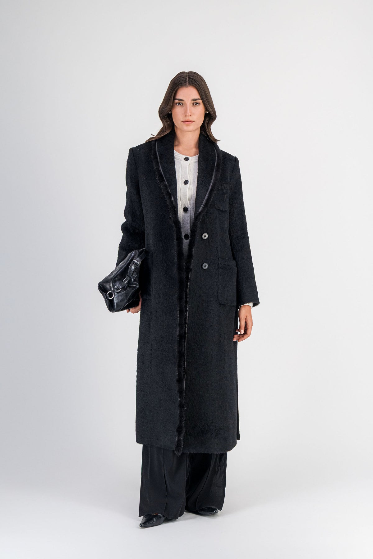 Manteau long vison et cuir noir