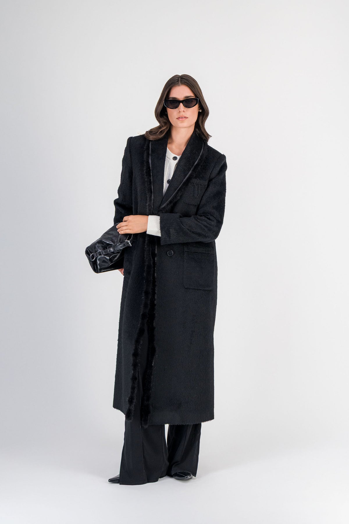 Manteau long vison et cuir noir