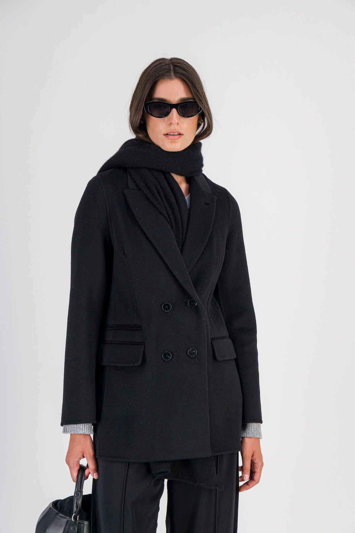 Manteau croisé ajusté en laine et cachemire noir