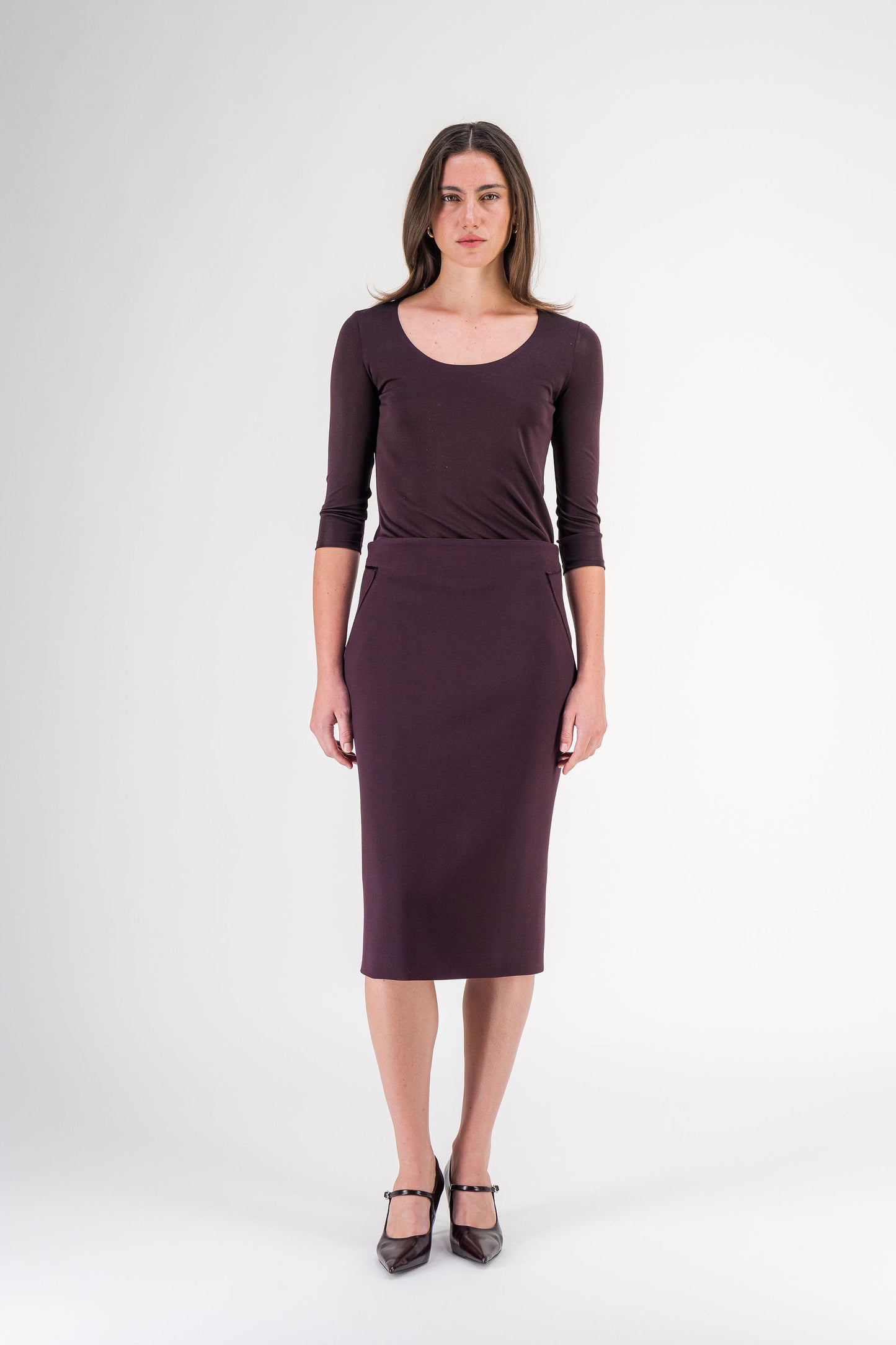 Jupe droite taille haute à découpes en tissu stretch grenat