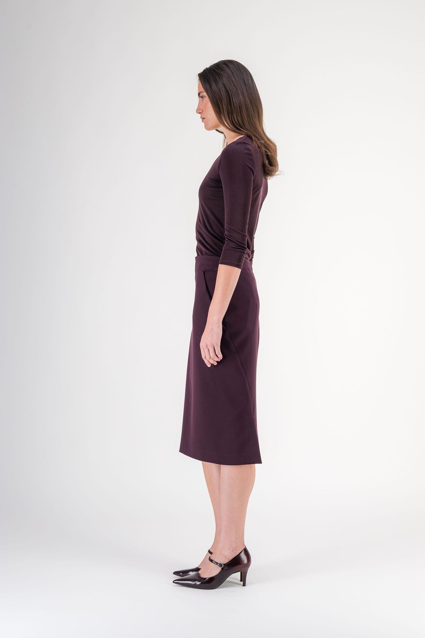 Jupe droite taille haute à découpes en tissu stretch grenat