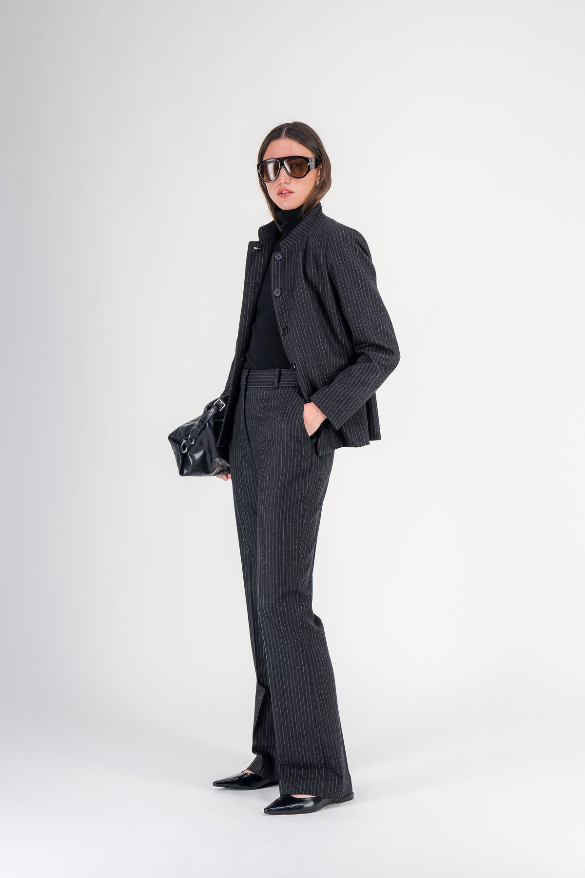 Pantalon droit à plis en laine et cachemire noir