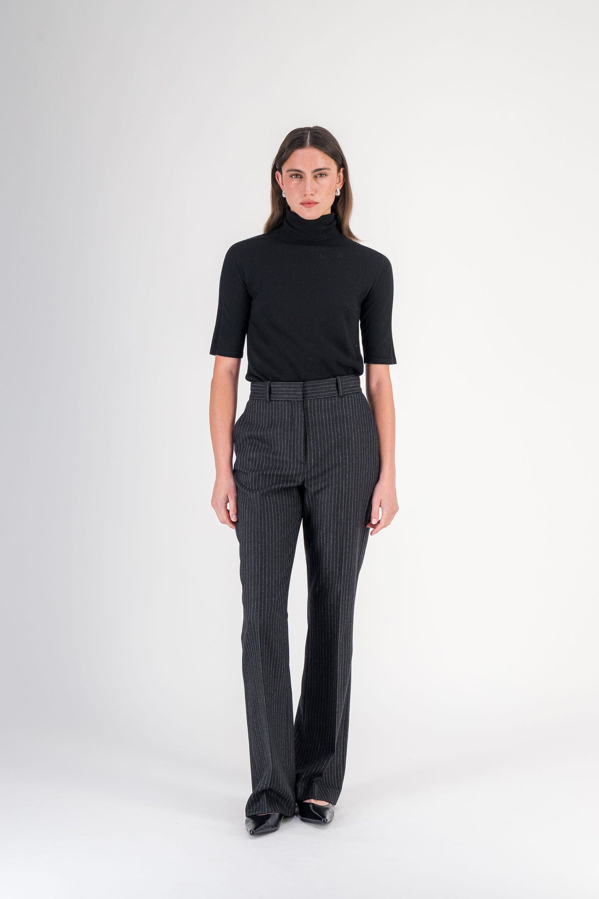 Pantalon droit à plis en laine et cachemire noir