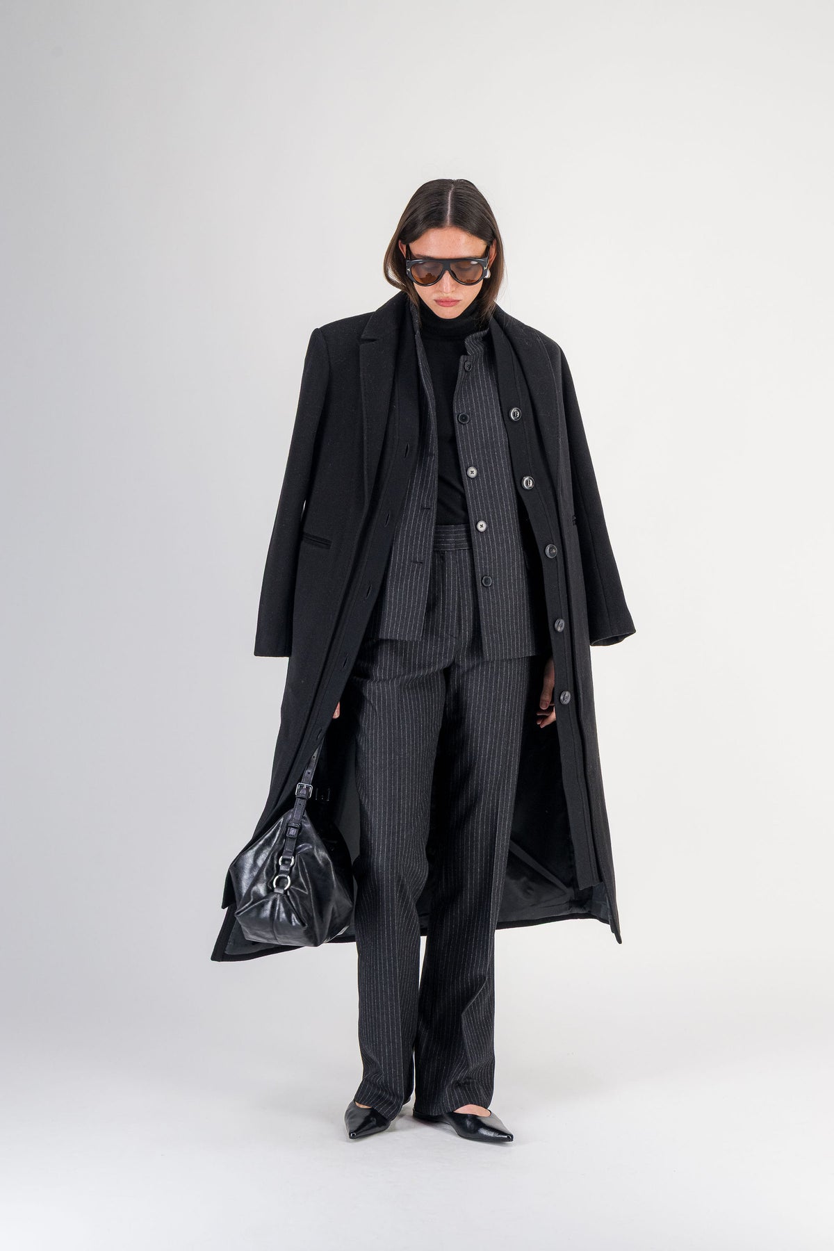 Veste cintrée à col montant en laine et cachemire noire
