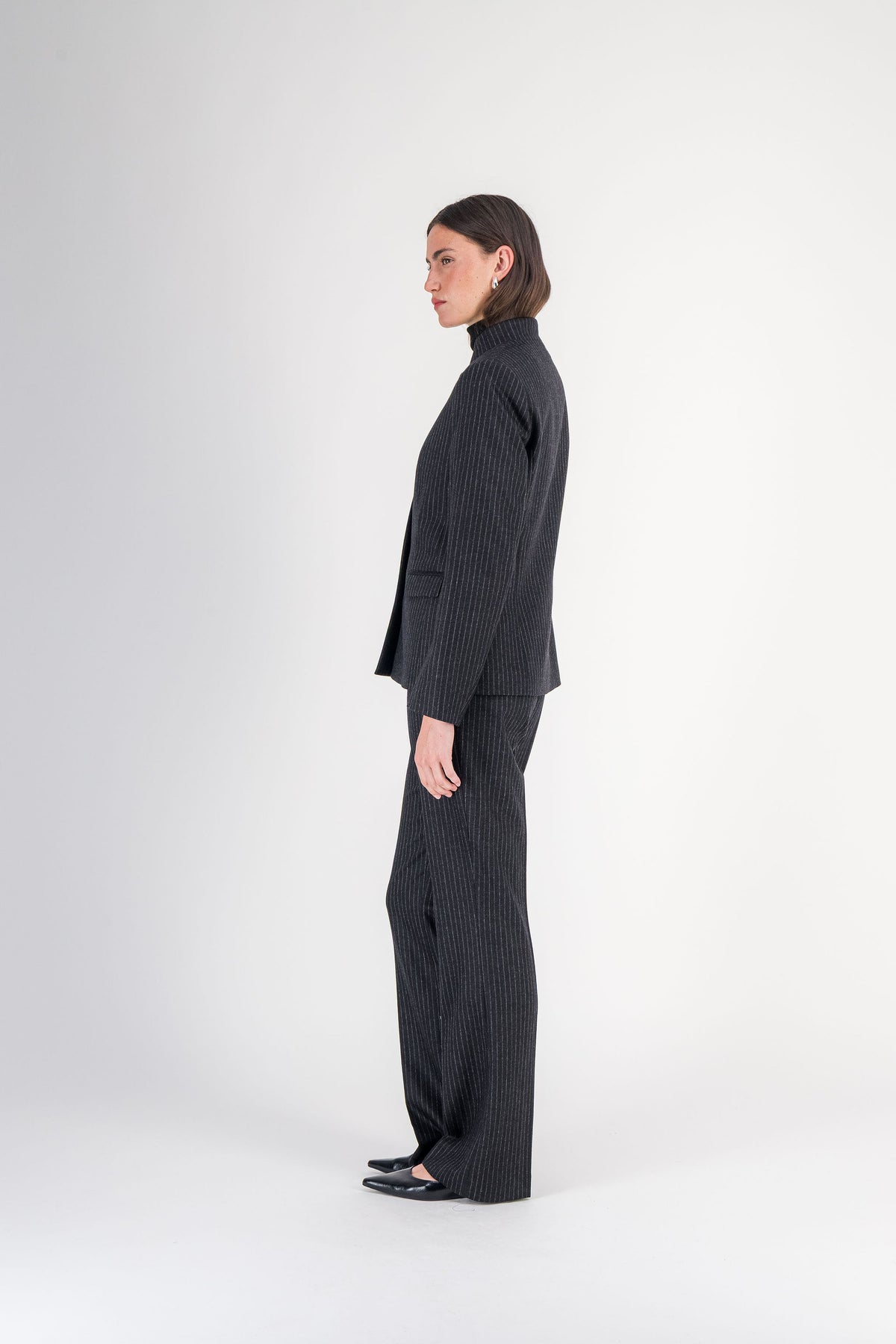 Veste cintrée à col montant en laine et cachemire noire